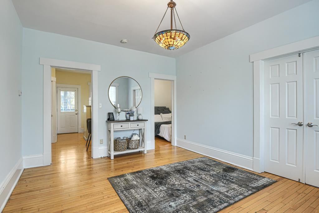 View of Residential Income at 518 Laurel Avenue, Saint Paul MN 55102, Saint Paul (9 of 30) - Mike Wilen | Minnesota Team Real Estate