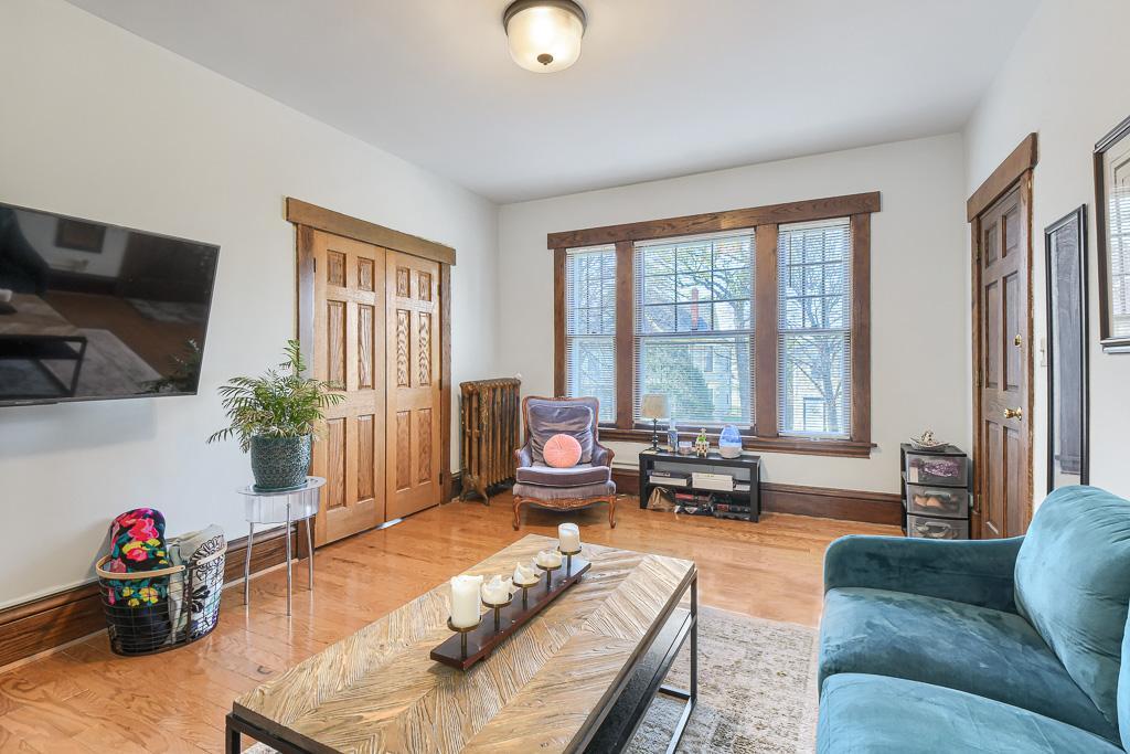View of Residential Income at 518 Laurel Avenue, Saint Paul MN 55102, Saint Paul (18 of 30) - Mike Wilen | Minnesota Team Real Estate