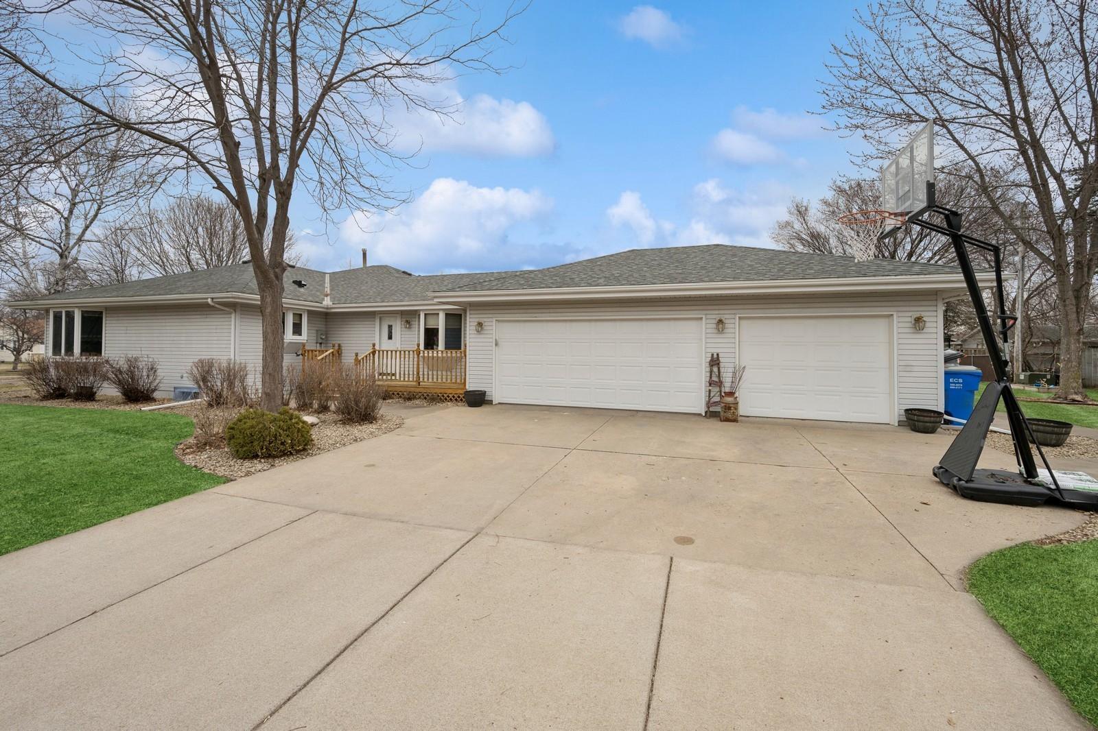 View of Residential at 331 10th Avenue, Cambridge MN 55008, Cambridge - Mike Wilen | Minnesota Team Real Estate