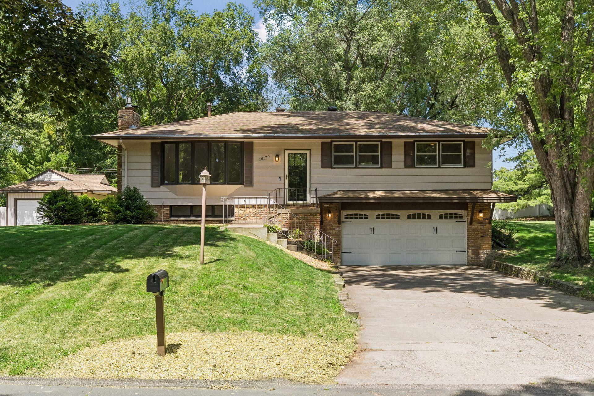 View of Residential at 16170 Westgate Lane, Eden Prairie MN 55344, Eden Prairie - Mike Wilen | Minnesota Team Real Estate
