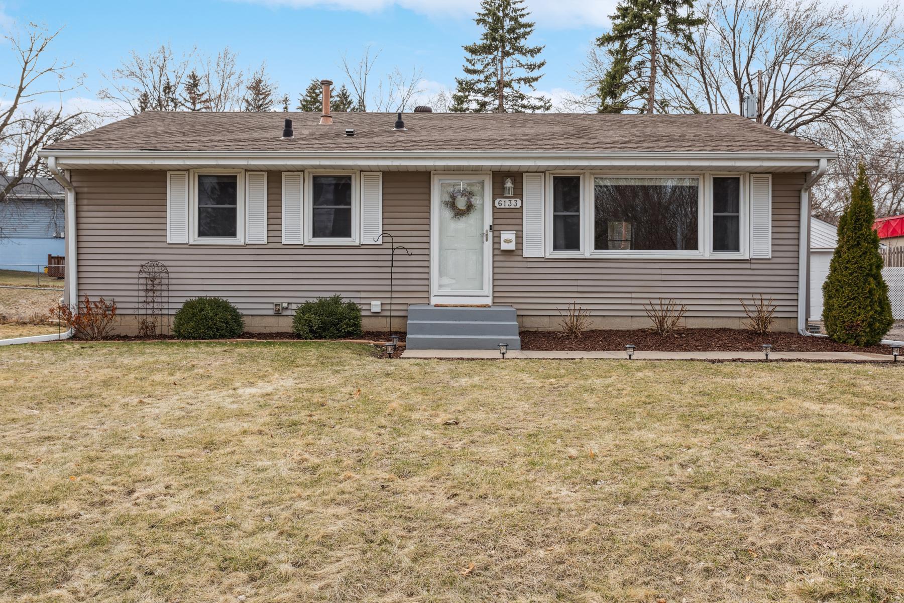 View of Residential at 6133 Sumter Avenue, New Hope MN 55428, New Hope - Mike Wilen | Minnesota Team Real Estate