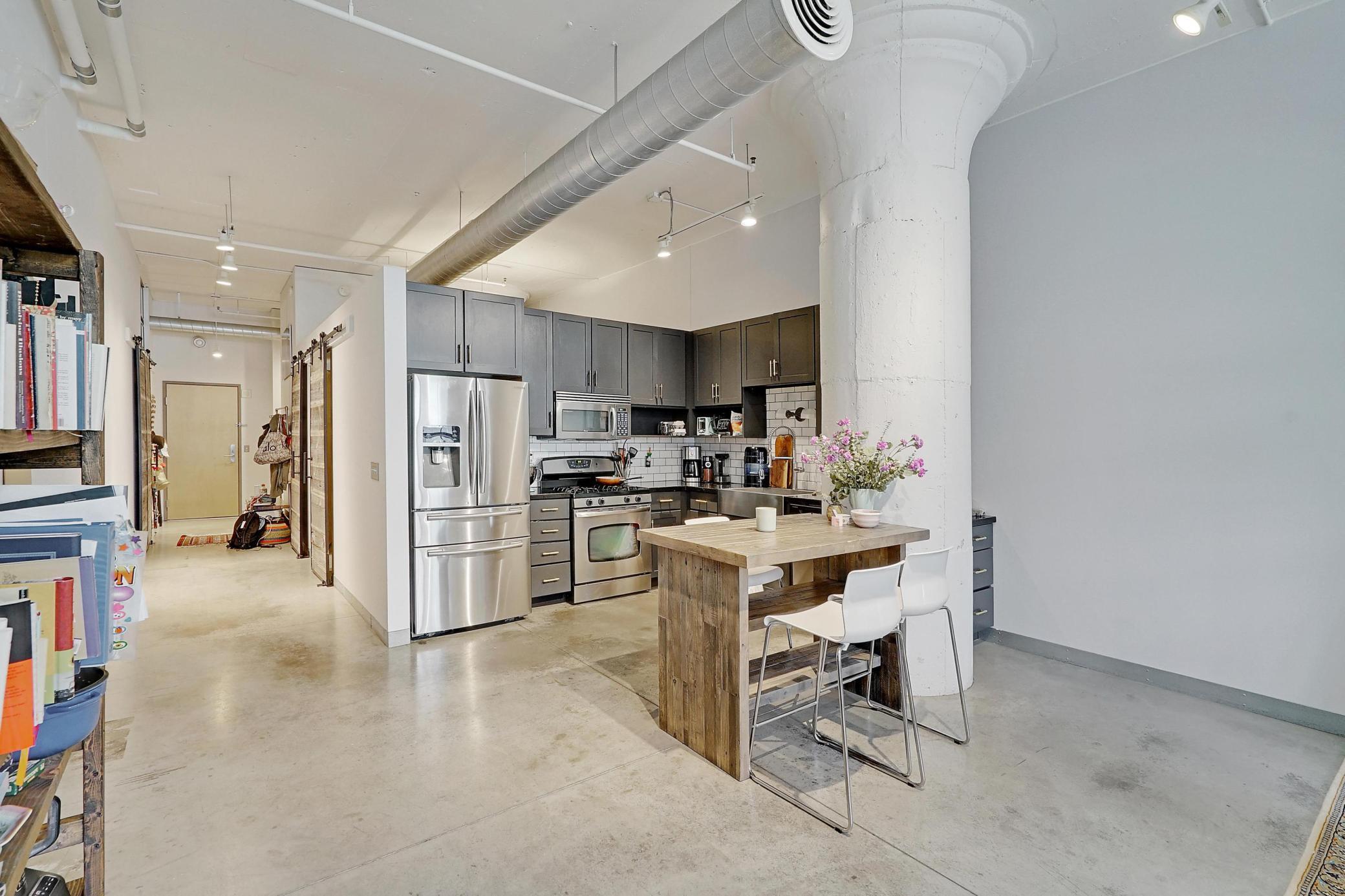 View of Residential at 250 Park Avenue #305, Minneapolis MN 55415, Minneapolis (6 of 27) - Mike Wilen | Minnesota Team Real Estate