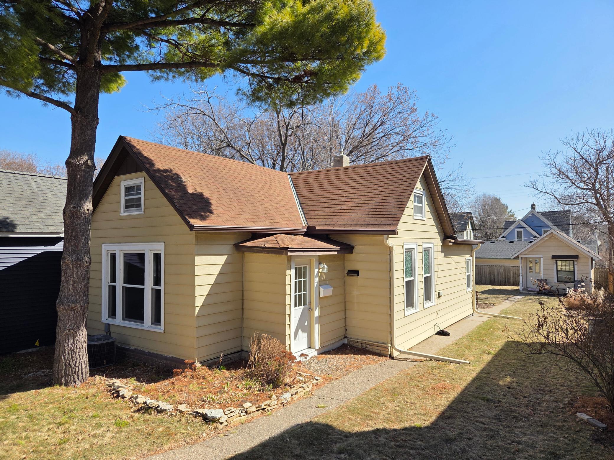 View of Residential at 408 Erie Street, Saint Paul MN 55102, Saint Paul - Mike Wilen | Minnesota Team Real Estate
