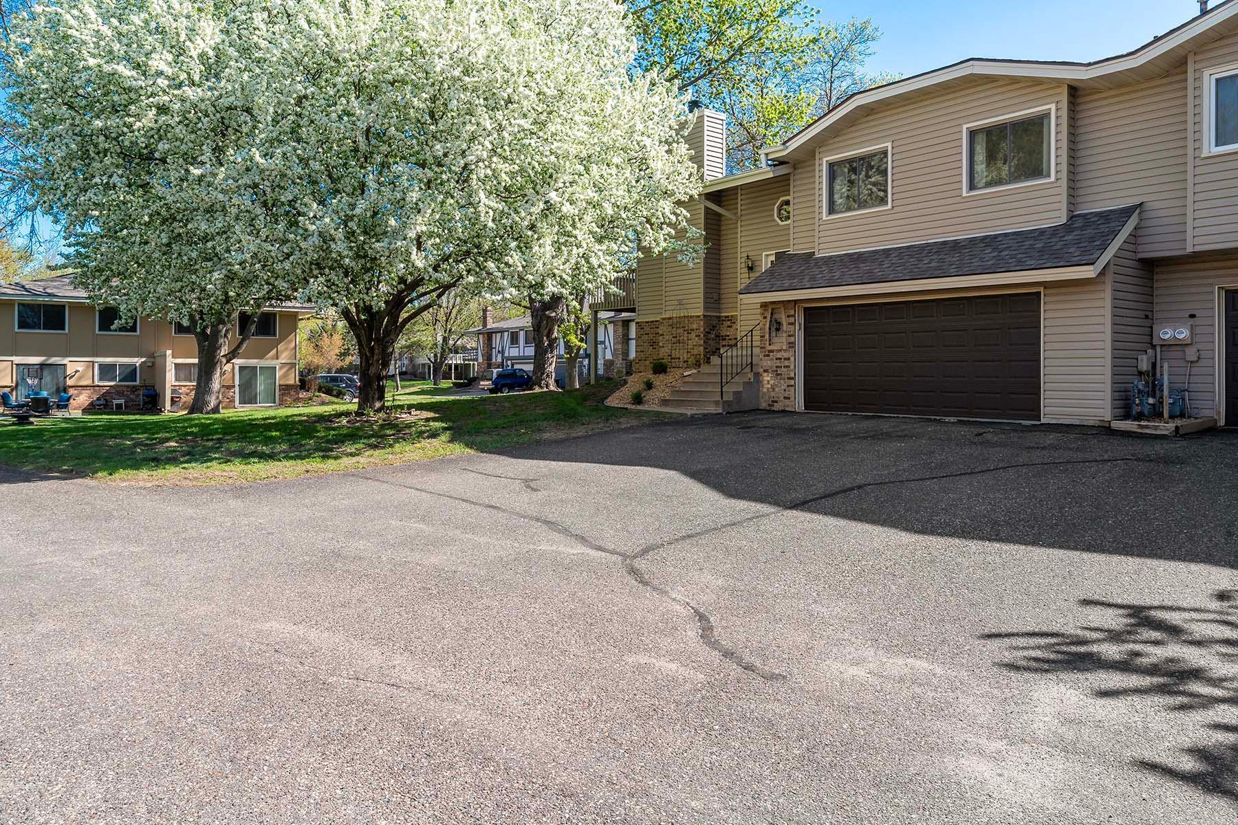 View of Residential at 6822 Sherwood Road, Woodbury MN 55125, Woodbury - Mike Wilen | Minnesota Team Real Estate
