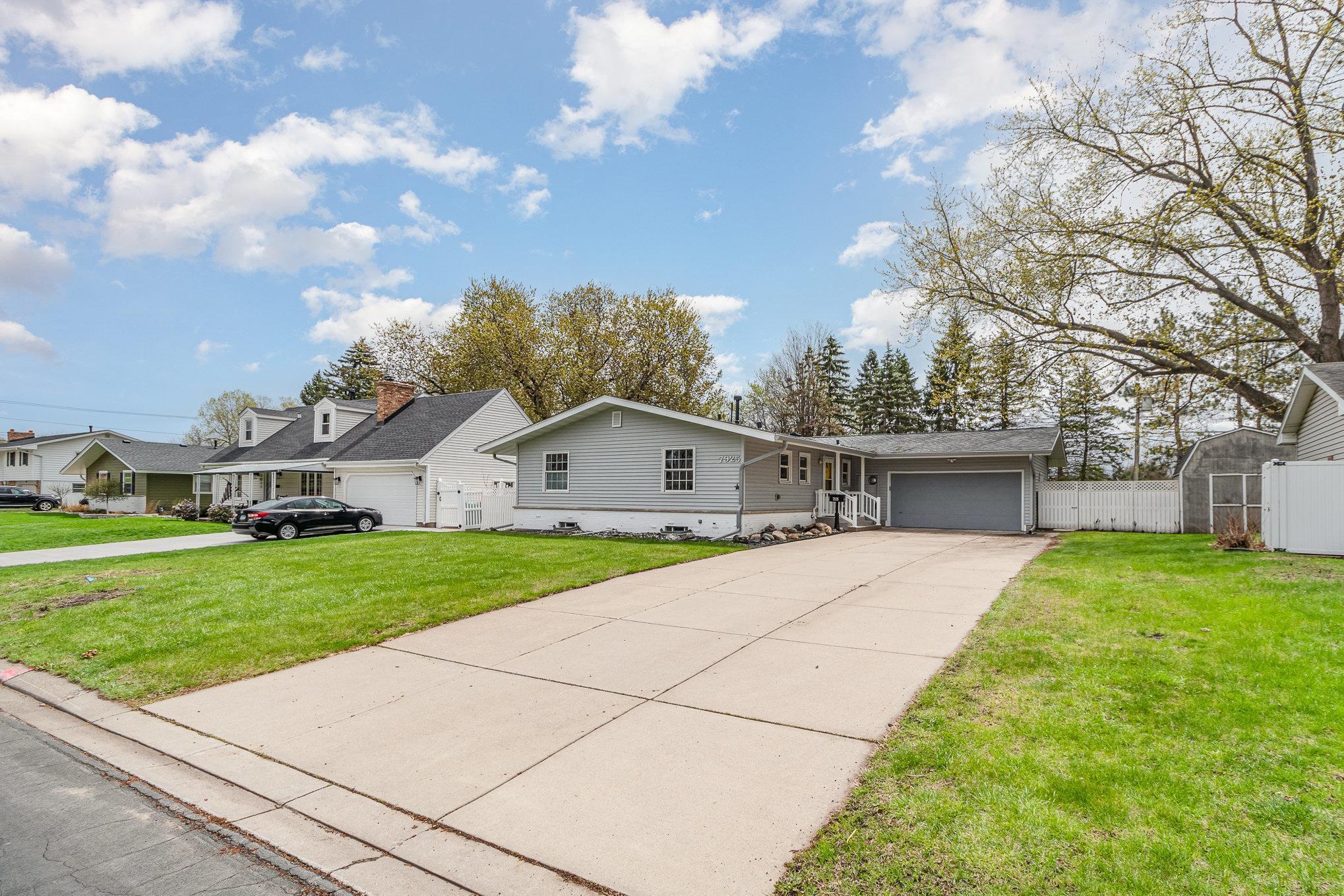 View of Residential at 7925 38 1/2 Avenue, New Hope MN 55427, New Hope - Mike Wilen | Minnesota Team Real Estate