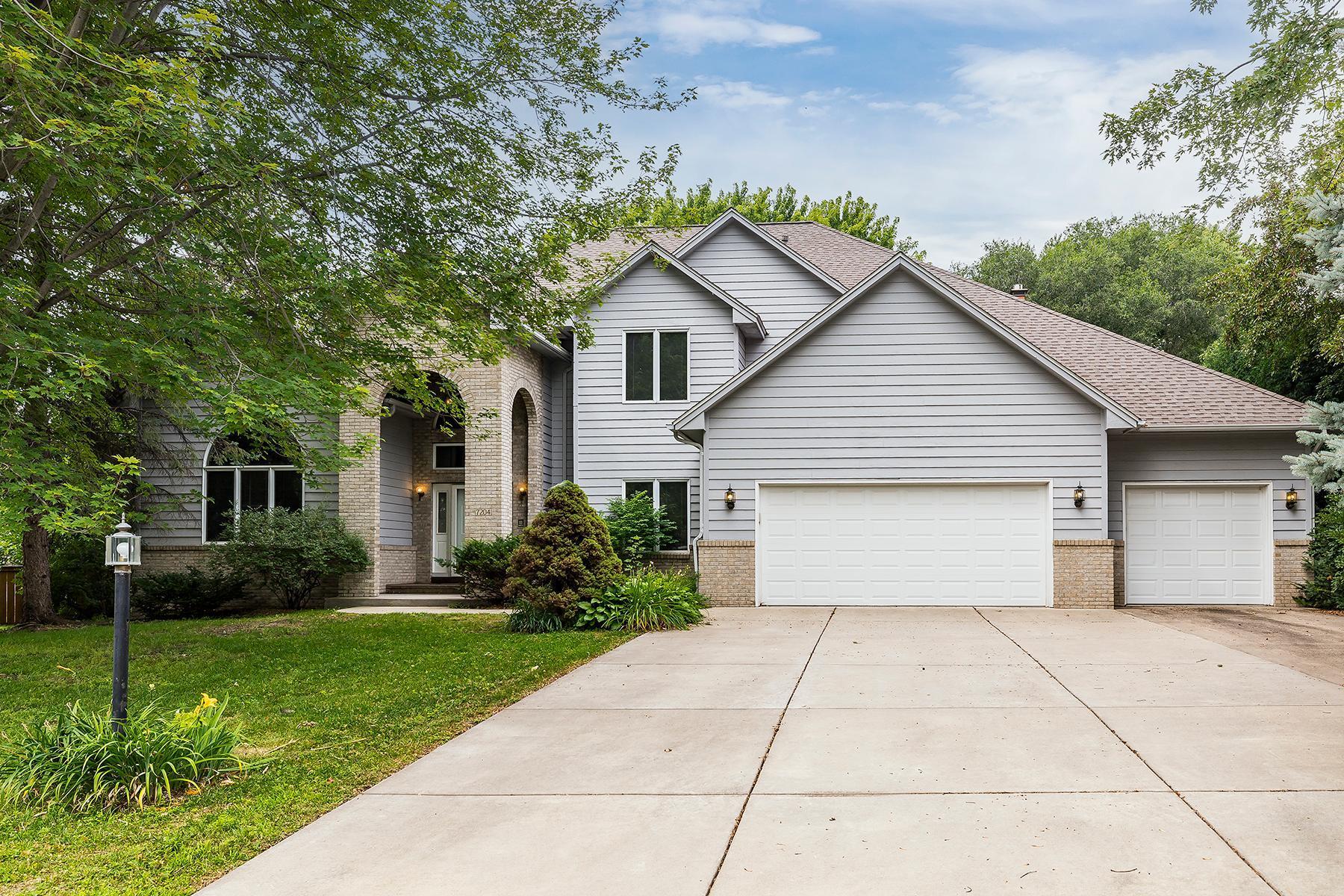 View of Residential at 7204 Heatherton Circle, Edina MN 55435, Edina - Mike Wilen | Minnesota Team Real Estate