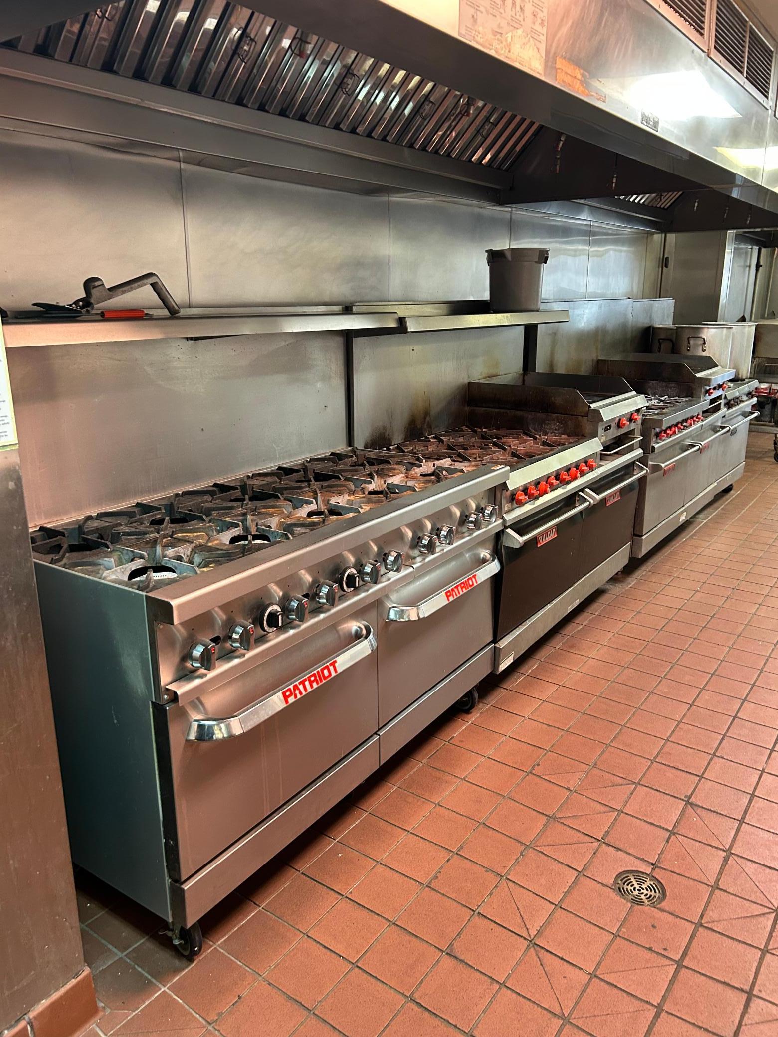 View of Commercial Sale at 5920 Neal Avenue, Oak Park Heights MN 55082, Oak Park Heights (6 of 11) - Mike Wilen | Minnesota Team Real Estate