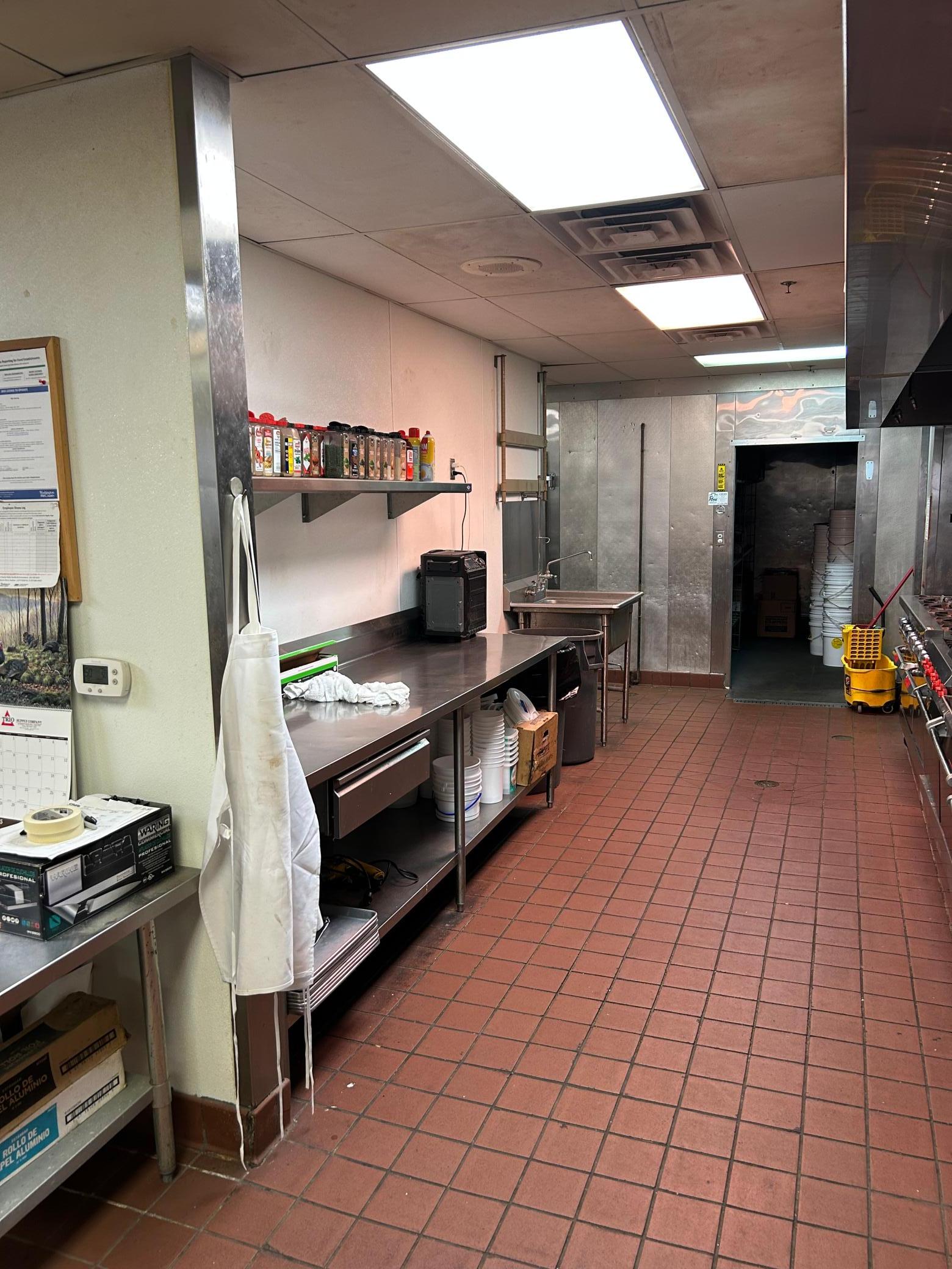 View of Commercial Sale at 5920 Neal Avenue, Oak Park Heights MN 55082, Oak Park Heights (10 of 11) - Mike Wilen | Minnesota Team Real Estate