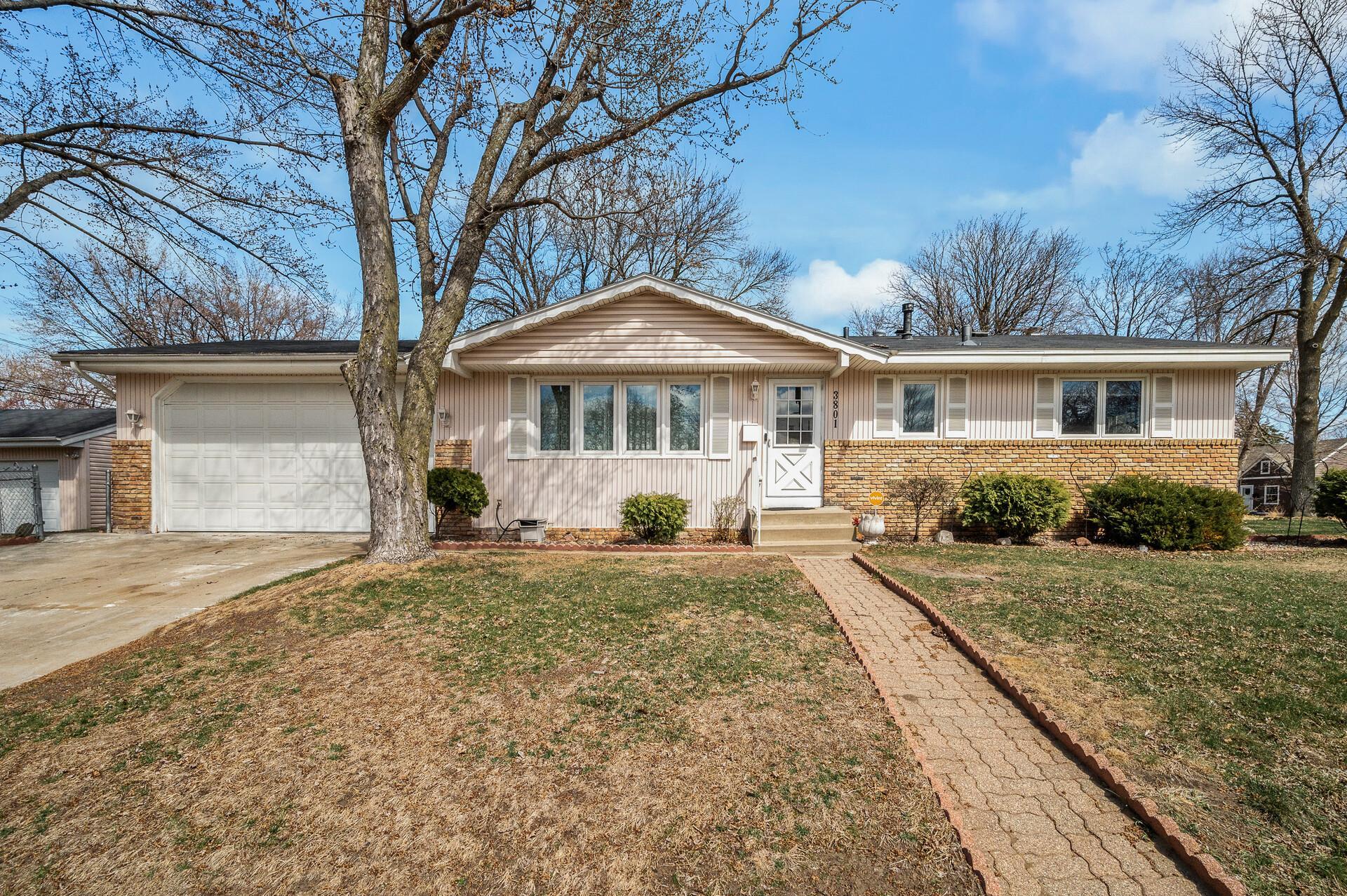 View of Residential at 3801 Zenith Avenue, Robbinsdale MN 55422, Robbinsdale - Mike Wilen | Minnesota Team Real Estate