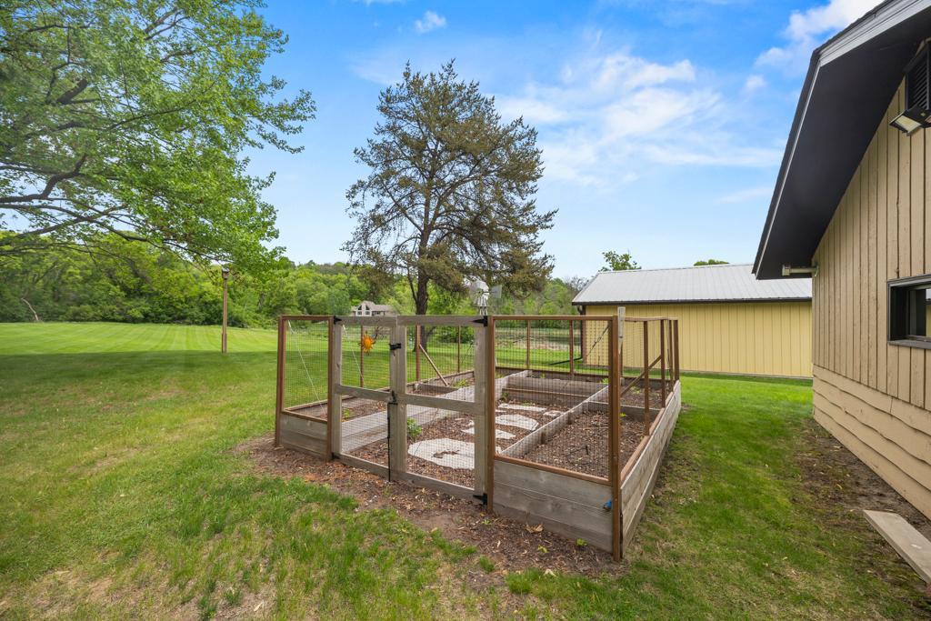 View of Residential at 2591 Carver Avenue, Maplewood MN 55119, Maplewood (43 of 75) - Mike Wilen | Minnesota Team Real Estate