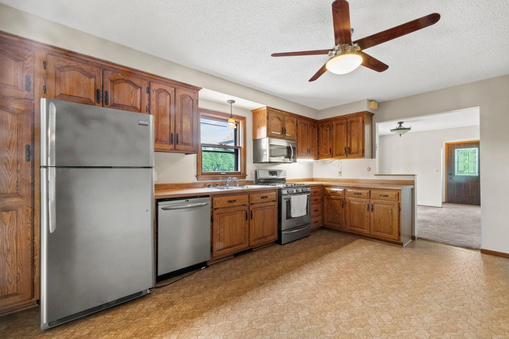 View of Residential at 2591 Carver Avenue, Maplewood MN 55119, Maplewood (15 of 75) - Mike Wilen | Minnesota Team Real Estate