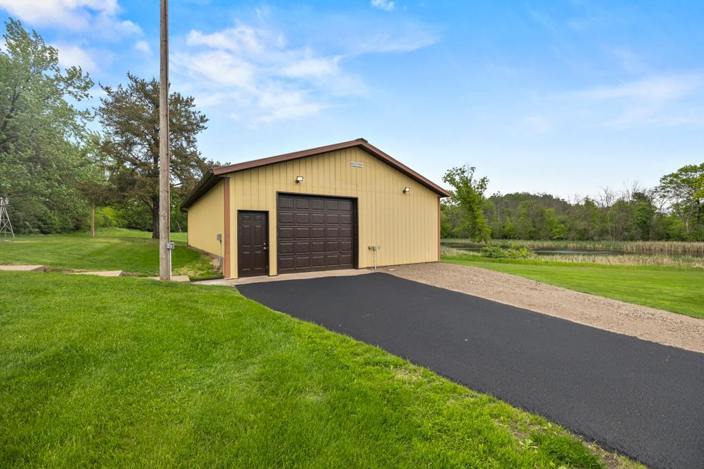 View of Residential at 2591 Carver Avenue, Maplewood MN 55119, Maplewood (49 of 75) - Mike Wilen | Minnesota Team Real Estate