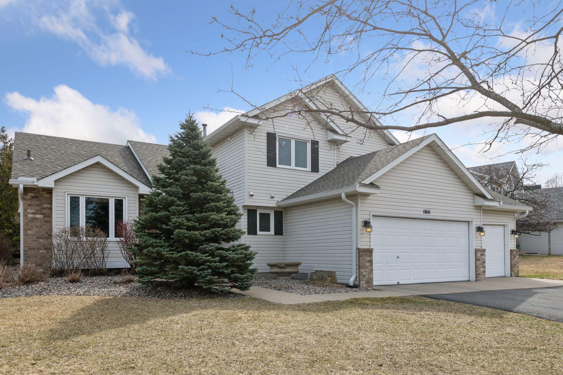 View of Residential at 1841 Valley Ridge Trail, Chanhassen MN 55317, Chanhassen - Mike Wilen | Minnesota Team Real Estate