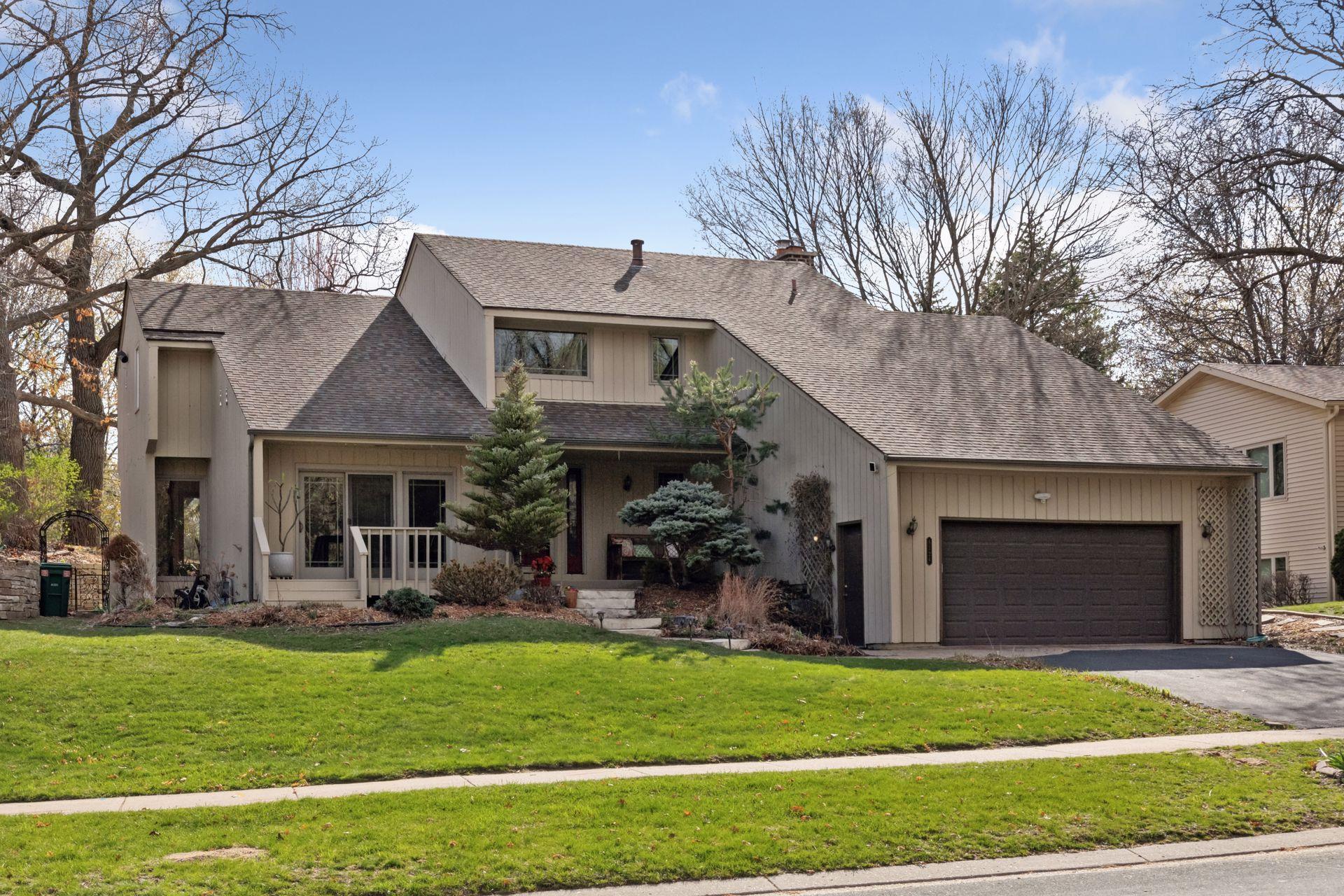 View of Residential at 8124 Tierneys Woods Road, Bloomington MN 55438, Bloomington - Mike Wilen | Minnesota Team Real Estate
