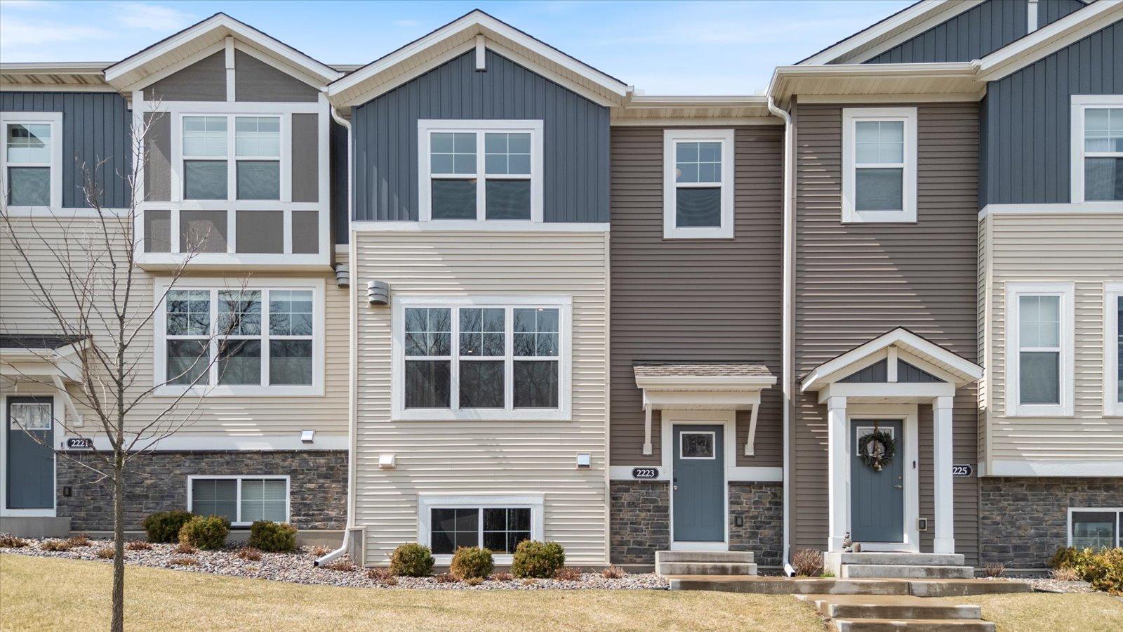 View of Residential at 2223 Gateway Hill Road, North Saint Paul MN 55109, North Saint Paul - Mike Wilen | Minnesota Team Real Estate