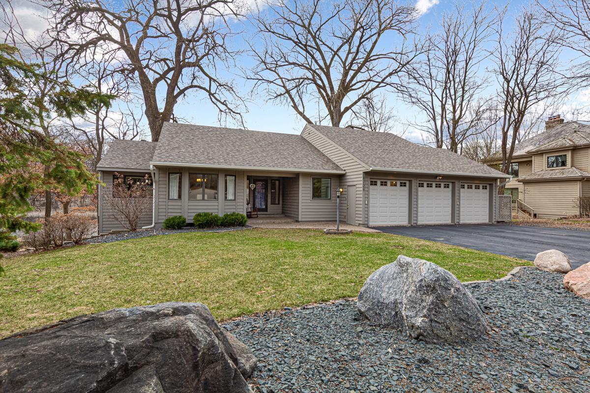 View of Residential at 8728 Walton Pond Circle, Bloomington MN 55438, Bloomington - Mike Wilen | Minnesota Team Real Estate