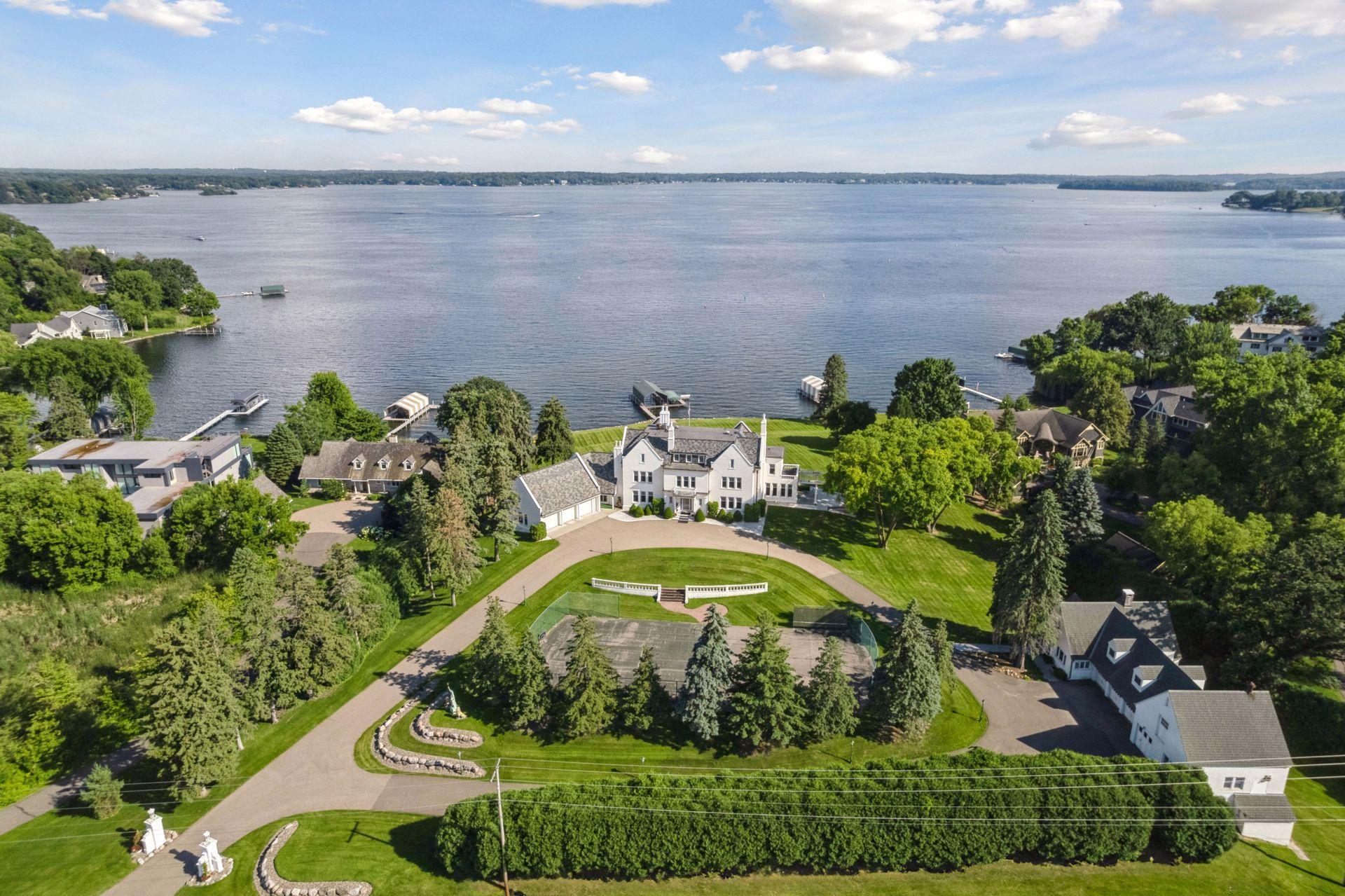 View of Residential at 1305 Shoreline Drive, Orono MN 55391, Orono (30 of 34) - Mike Wilen | Minnesota Team Real Estate