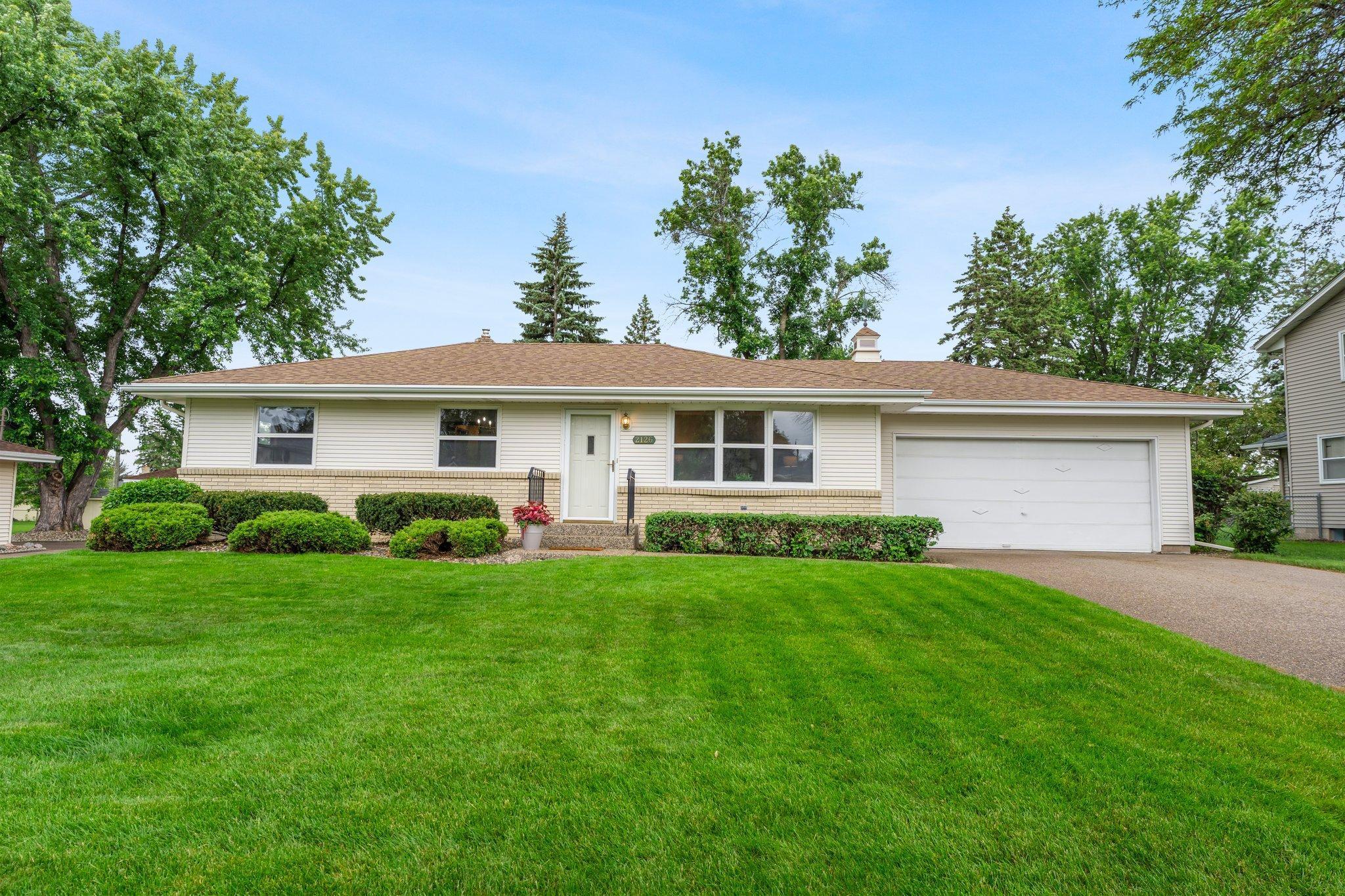 View of Residential at 2126 Mapleview Avenue, Maplewood MN 55109, Maplewood - Mike Wilen | Minnesota Team Real Estate