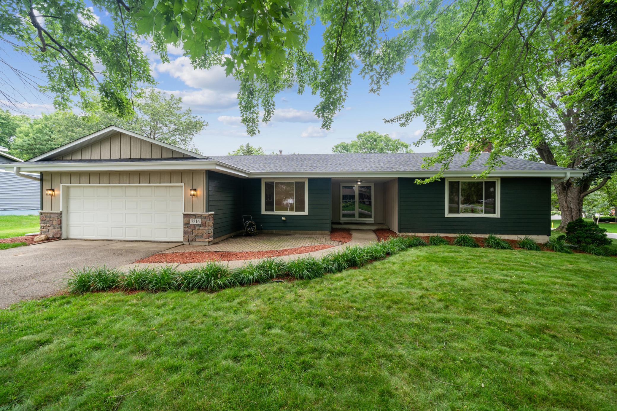 View of Residential at 7216 Aberdeen Curve, Woodbury MN 55125, Woodbury - Mike Wilen | Minnesota Team Real Estate