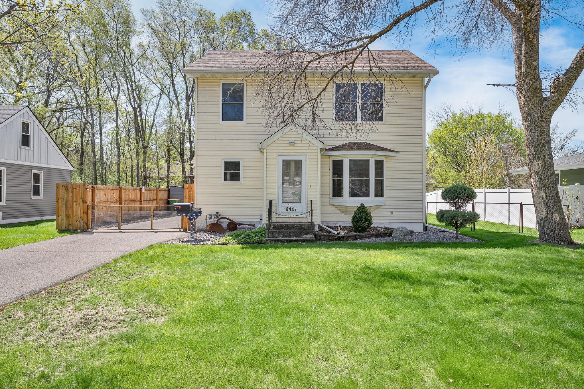 View of Residential at 6401 46th Avenue, Crystal MN 55428, Crystal - Mike Wilen | Minnesota Team Real Estate