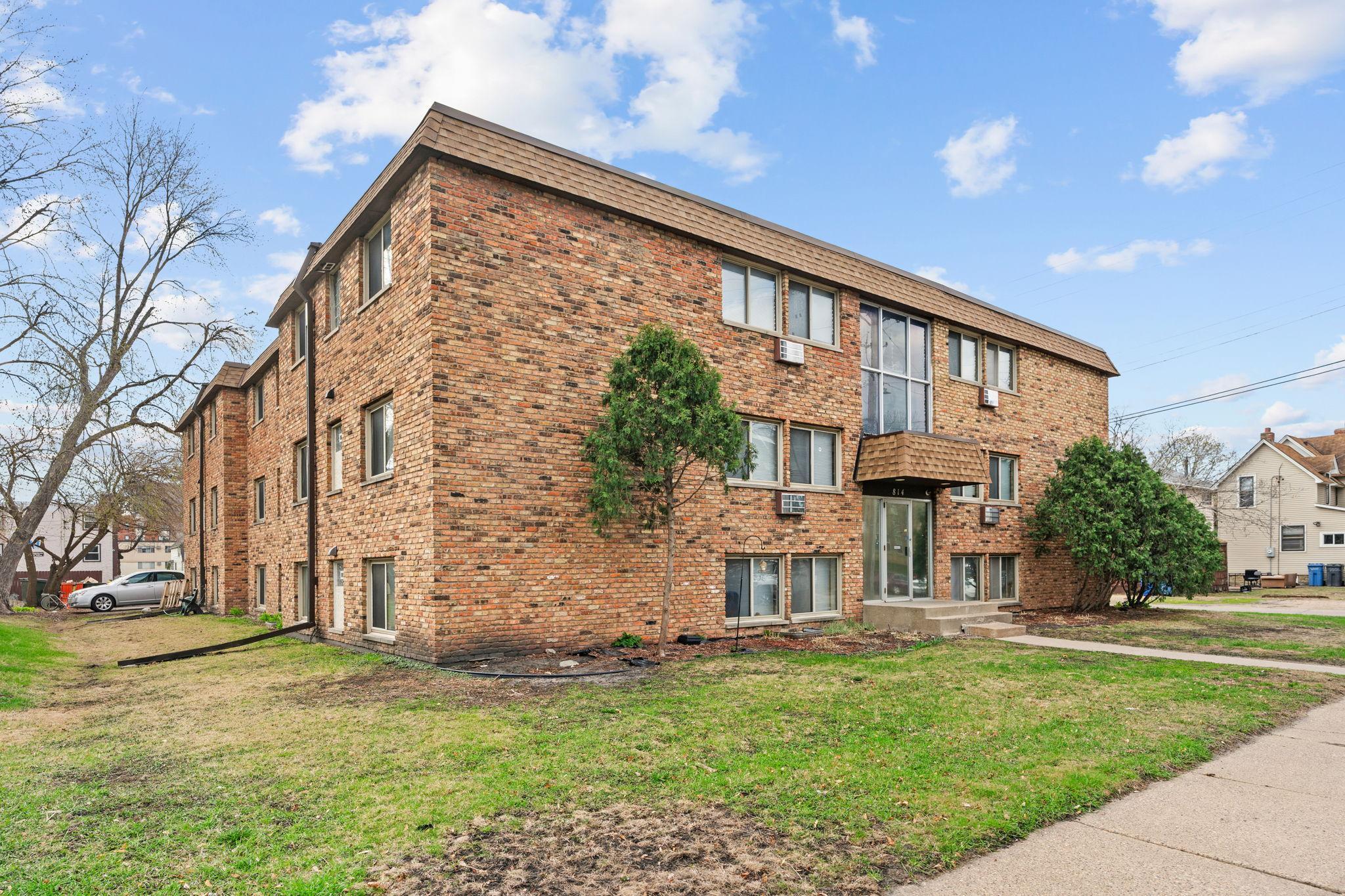 View of Commercial Sale at 814 11th Avenue, Minneapolis MN 55414, Minneapolis - Mike Wilen | Minnesota Team Real Estate