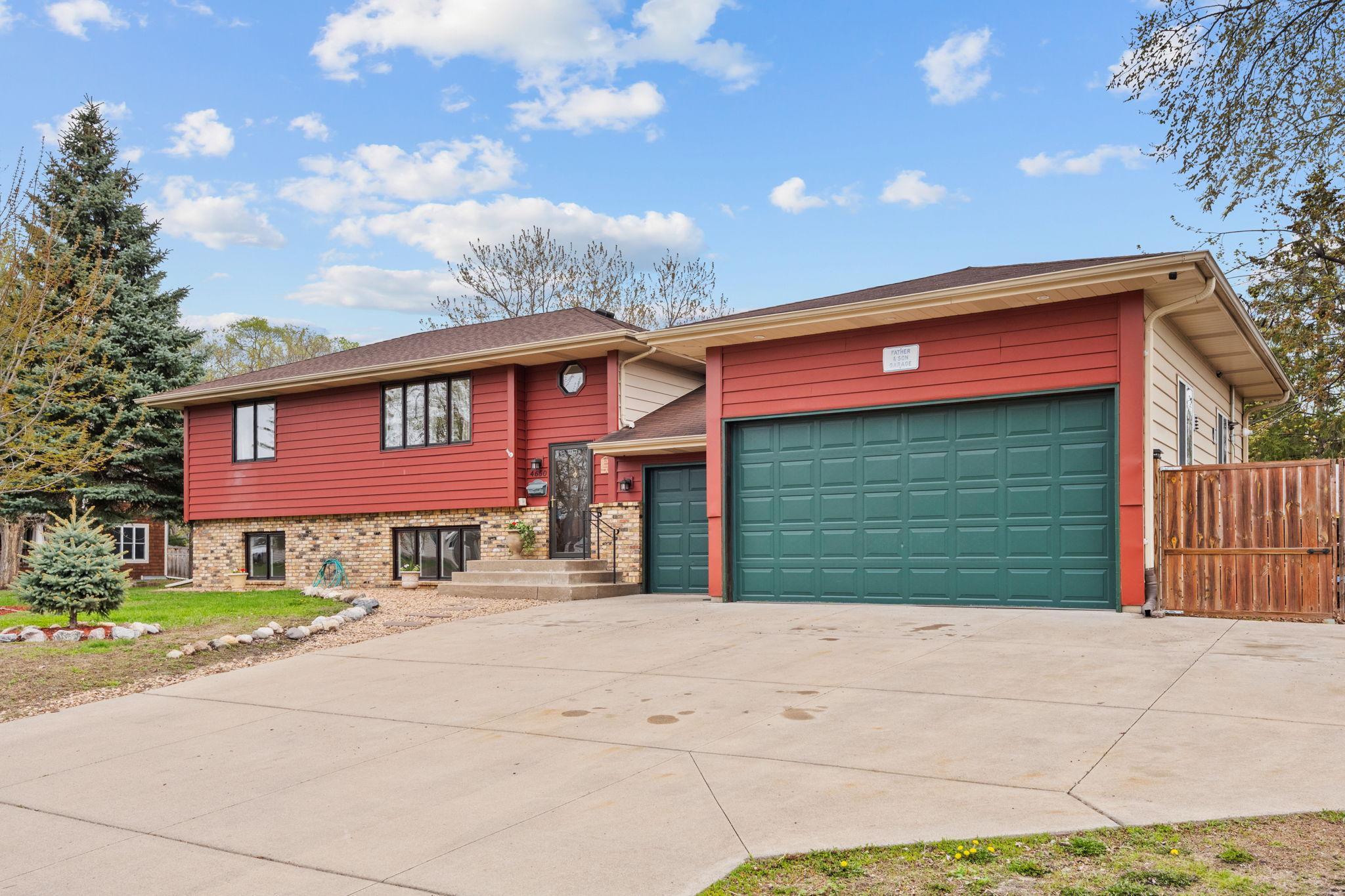View of Residential at 4650 Hampshire Avenue, Crystal MN 55428, Crystal - Mike Wilen | Minnesota Team Real Estate