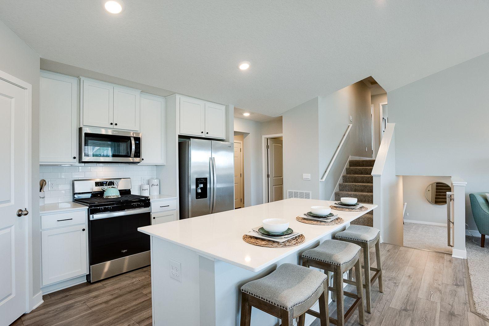 View of Residential at 17232 Durham Drive, Lakeville MN 55044, Lakeville (4 of 38) - Mike Wilen | Minnesota Team Real Estate