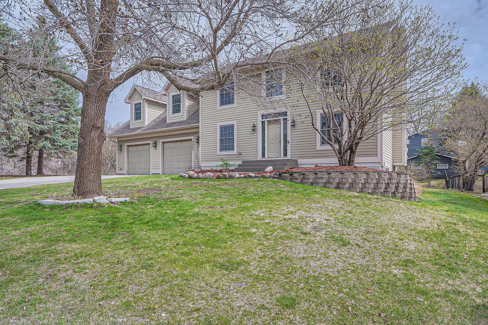 View of Residential at 9599 Brookview Circle, Woodbury MN 55125, Woodbury - Mike Wilen | Minnesota Team Real Estate