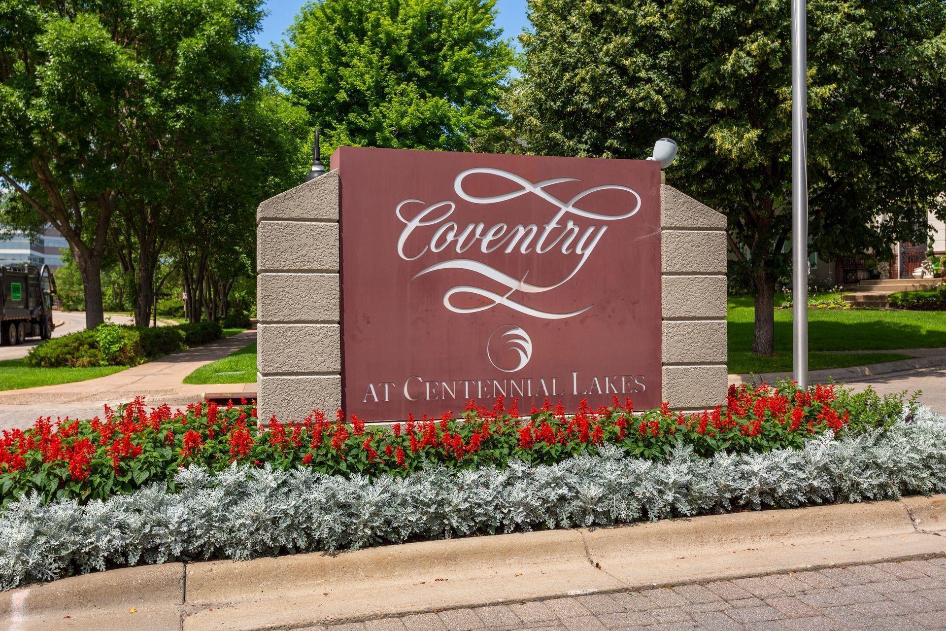 View of Residential at 402 Coventry Lane, Edina MN 55435, Edina - Mike Wilen | Minnesota Team Real Estate