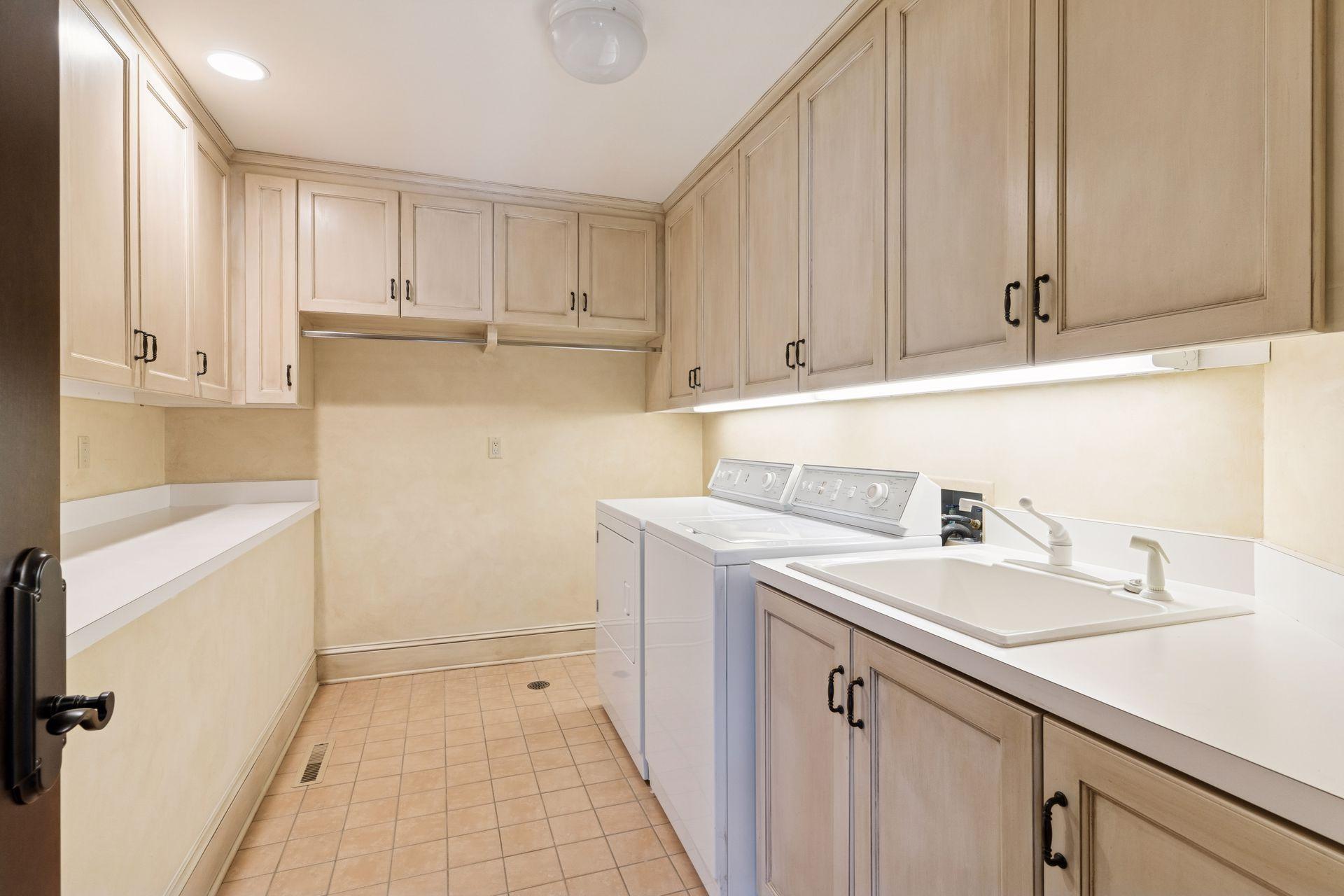View of Residential at 4708 Annaway Drive, Edina MN 55436, Edina (45 of 90) - Mike Wilen | Minnesota Team Real Estate