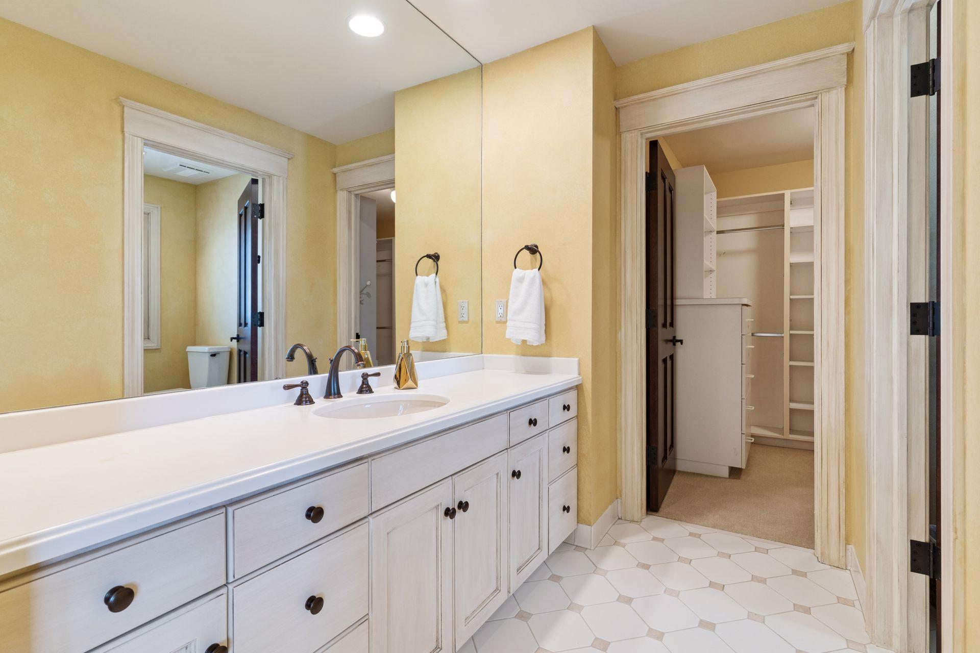 View of Residential at 4708 Annaway Drive, Edina MN 55436, Edina (57 of 90) - Mike Wilen | Minnesota Team Real Estate