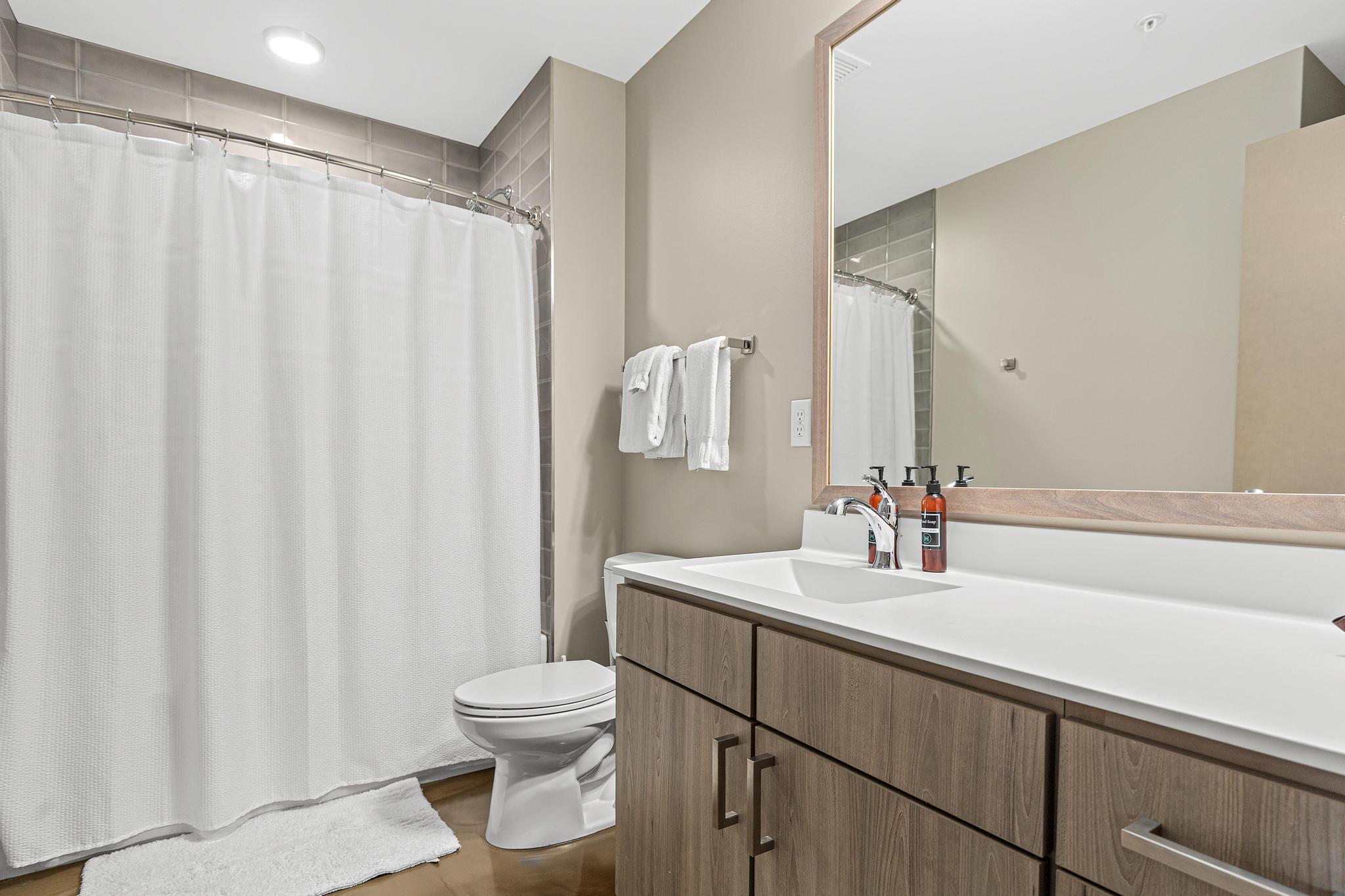 View of Residential at 728 3rd Street #703, Minneapolis MN 55401, Minneapolis (11 of 13) - Mike Wilen | Minnesota Team Real Estate