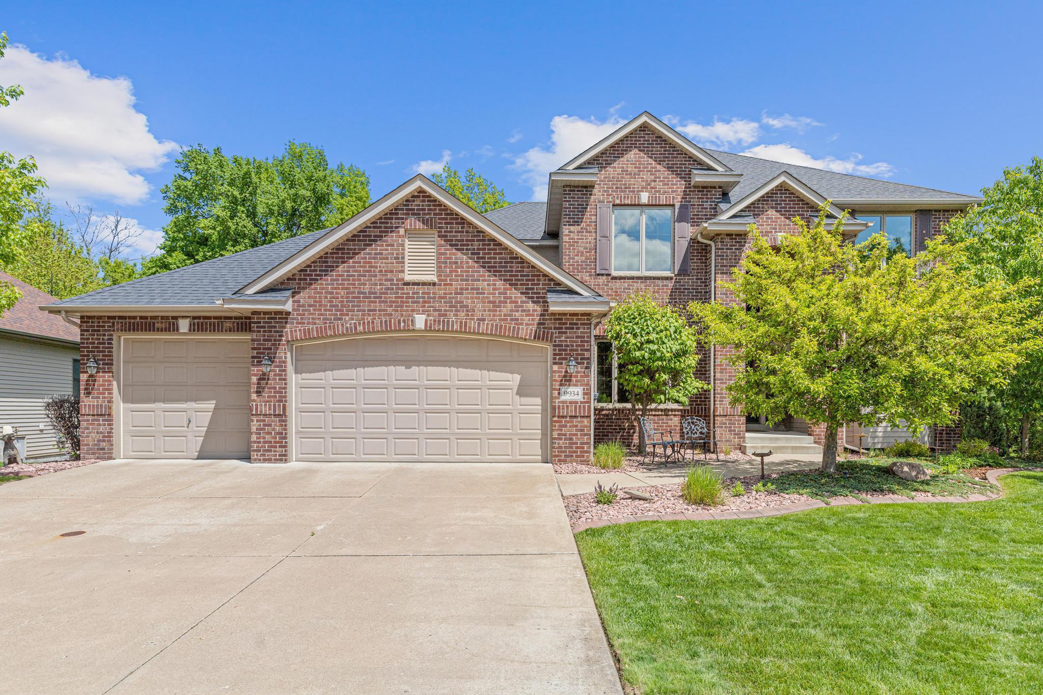 View of Residential at 9934 Walnut Grove Lane, Maple Grove MN 55311, Maple Grove - Mike Wilen | Minnesota Team Real Estate