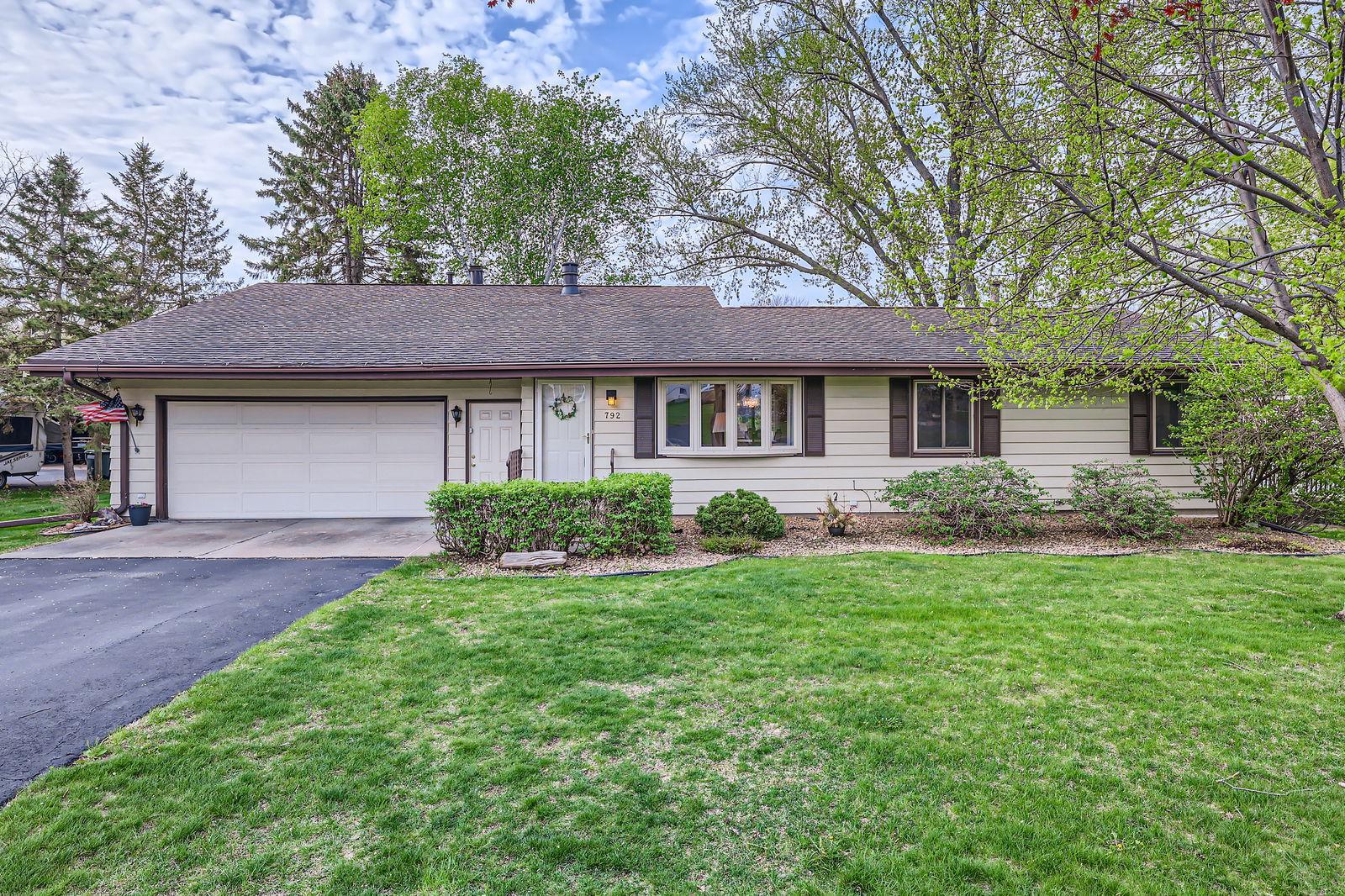 View of Residential at 792 Gramsie Road, Shoreview MN 55126, Shoreview - Mike Wilen | Minnesota Team Real Estate