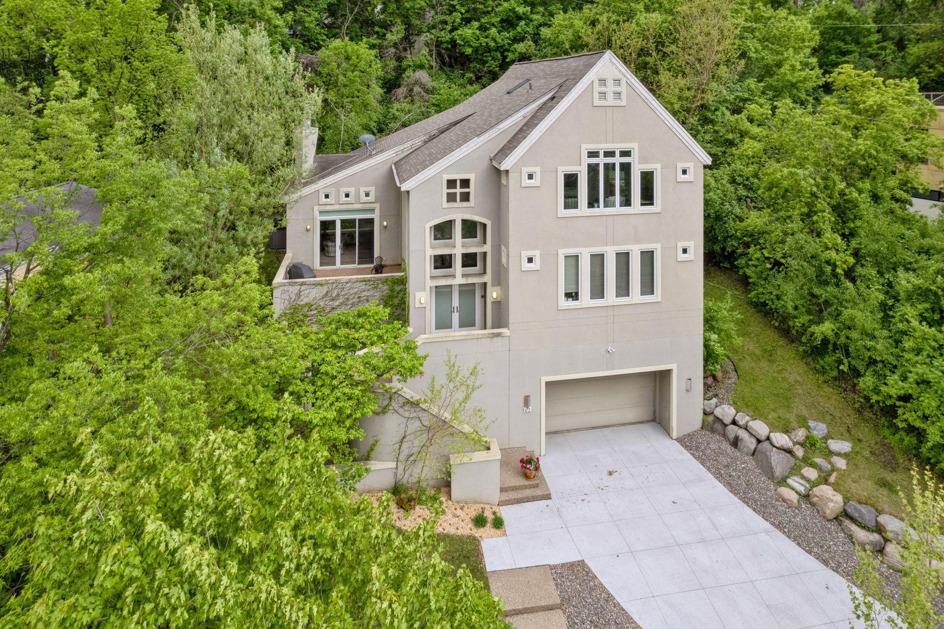 View of Residential at 903 Kenwood Parkway, Minneapolis MN 55403, Minneapolis - Mike Wilen | Minnesota Team Real Estate