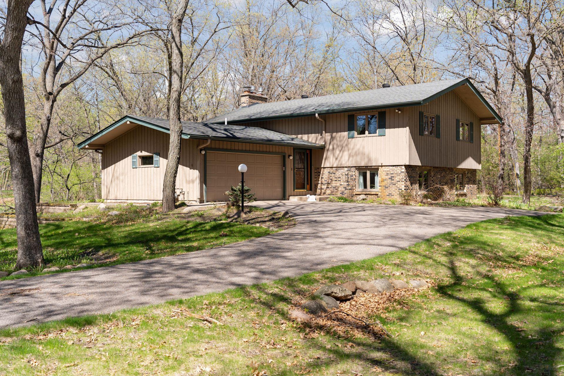 View of Residential at 8 Woodhill Lane, North Oaks MN 55127, North Oaks - Mike Wilen | Minnesota Team Real Estate