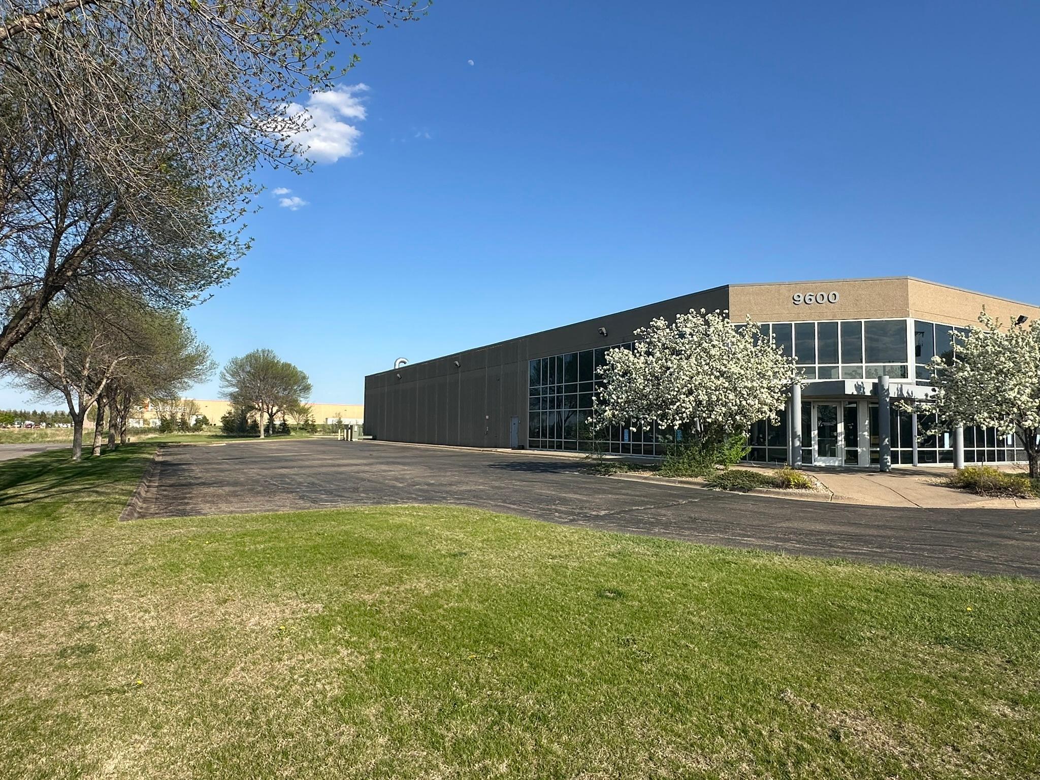 View of Commercial Sale at 9600 Fallon Avenue, Monticello MN 55362, Monticello (4 of 7) - Mike Wilen | Minnesota Team Real Estate