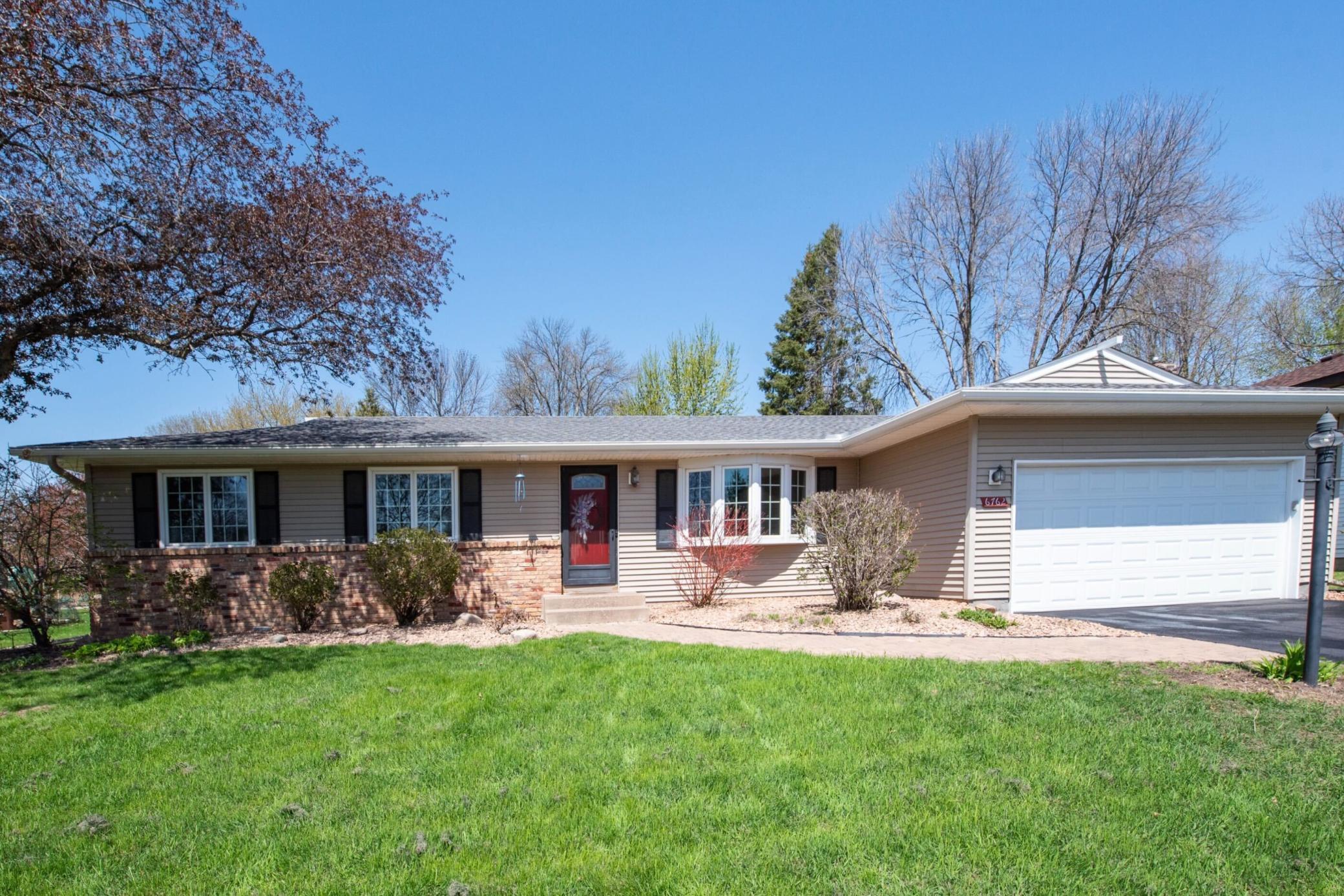 View of Residential at 6762 37th Street, Oakdale MN 55128, Oakdale - Mike Wilen | Minnesota Team Real Estate
