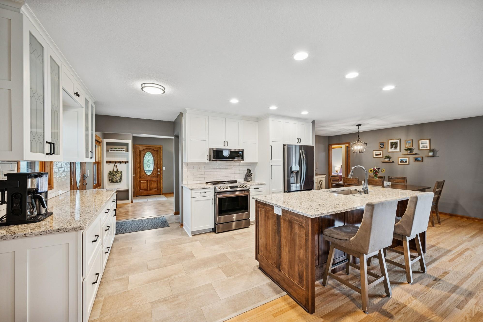 View of Residential at 8731 19th Avenue, Bloomington MN 55425, Bloomington - Mike Wilen | Minnesota Team Real Estate