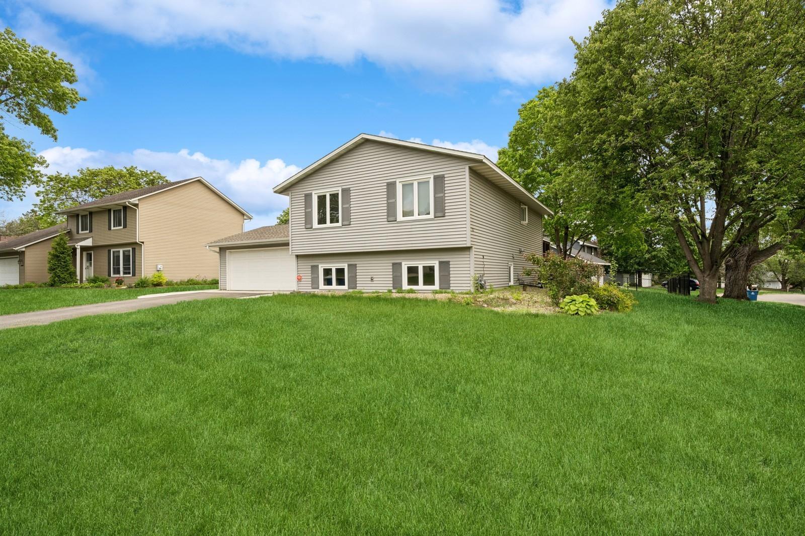View of Residential at 7817 103rd Street, Bloomington MN 55438, Bloomington - Mike Wilen | Minnesota Team Real Estate