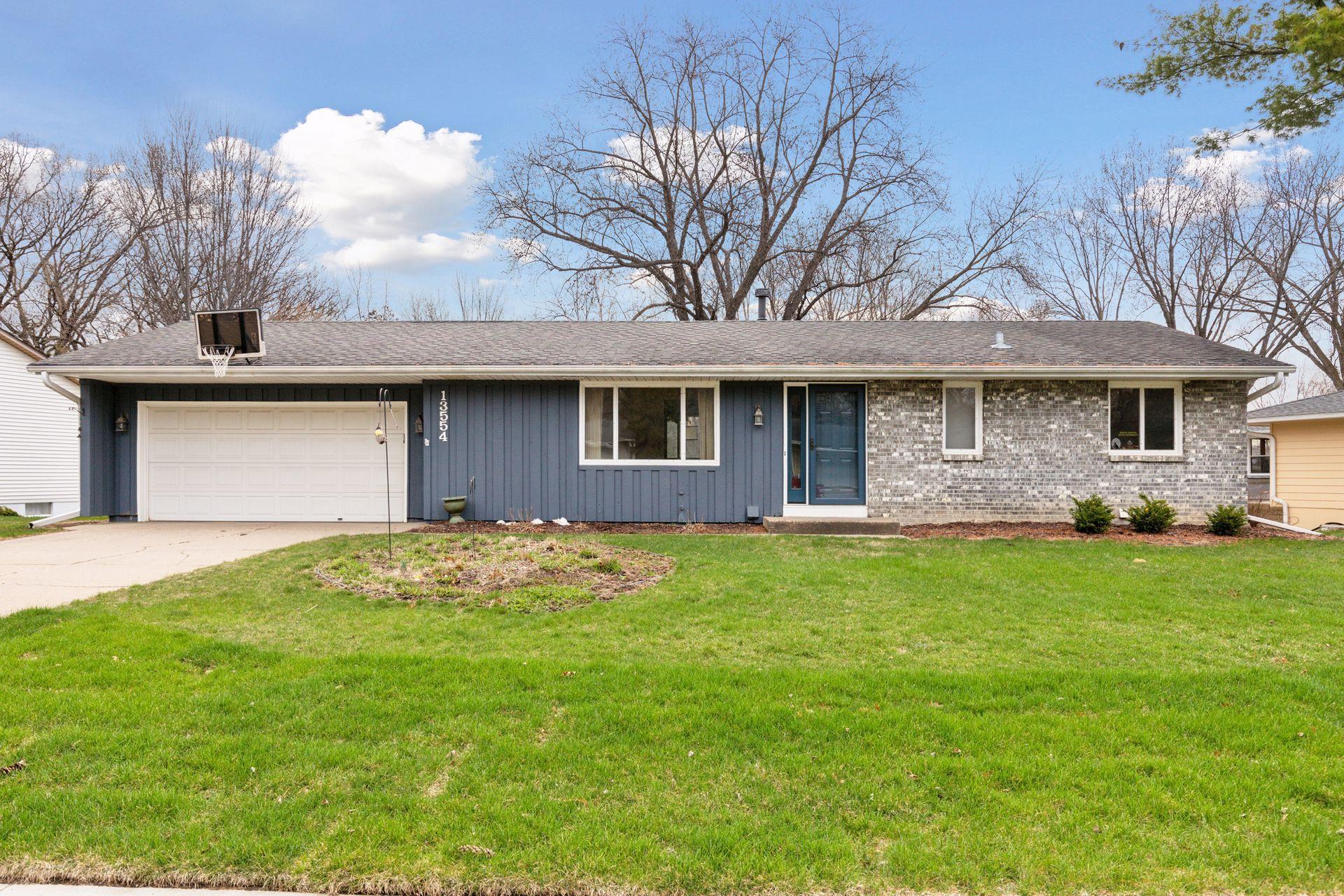 View of Residential at 13554 Fernando Avenue, Apple Valley MN 55124, Apple Valley - Mike Wilen | Minnesota Team Real Estate