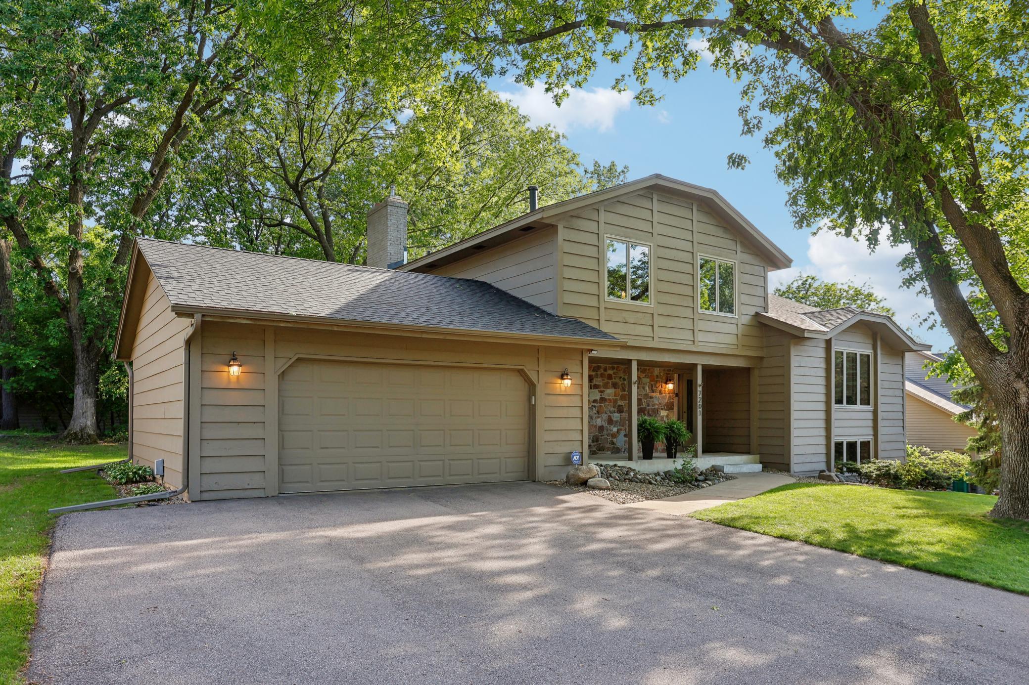 View of Residential at 7201 Lakeview Drive, Bloomington MN 55438, Bloomington - Mike Wilen | Minnesota Team Real Estate