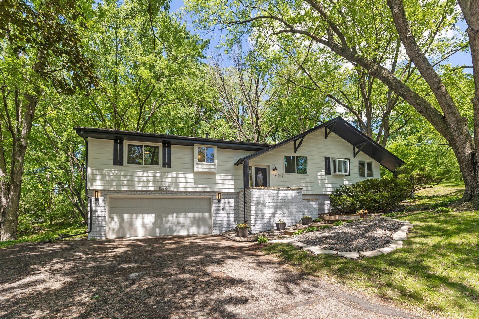 View of Residential at 16616 Eagle Ridge Drive, Minnetonka MN 55345, Minnetonka - Mike Wilen | Minnesota Team Real Estate