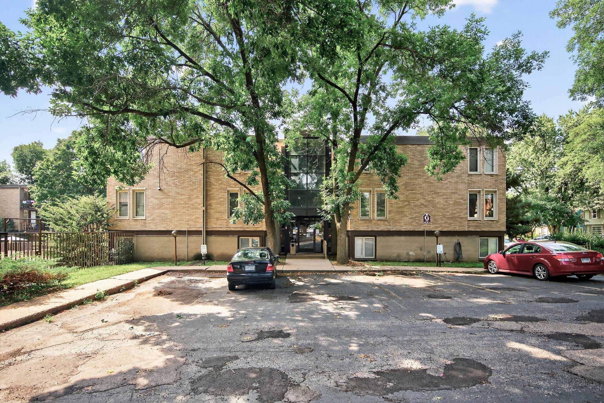 View of Residential at 4029 14th Avenue #1G, Minneapolis MN 55407, Minneapolis (13 of 19) - Mike Wilen | Minnesota Team Real Estate