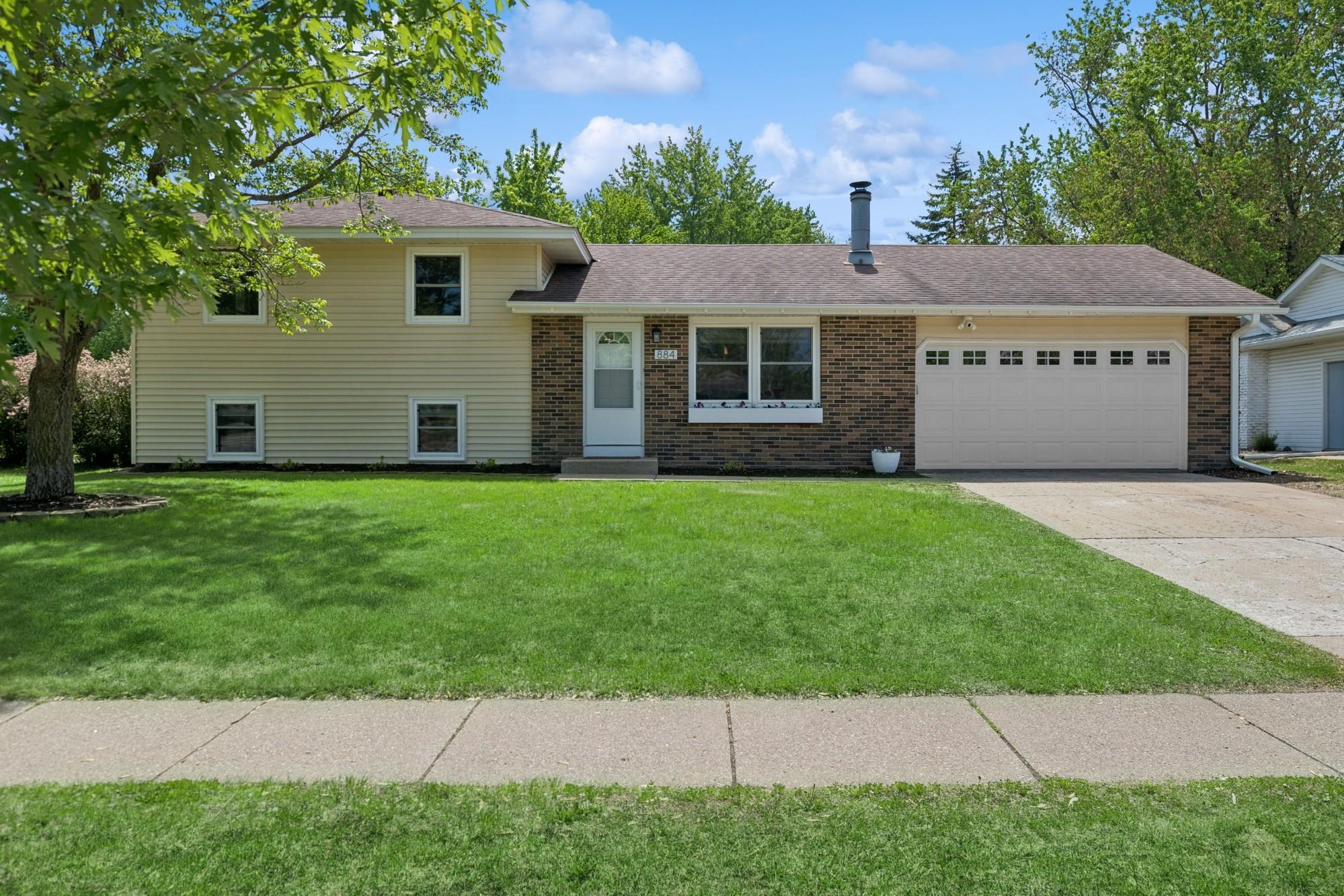 View of Residential at 884 Whitney Drive, Apple Valley MN 55124, Apple Valley - Mike Wilen | Minnesota Team Real Estate