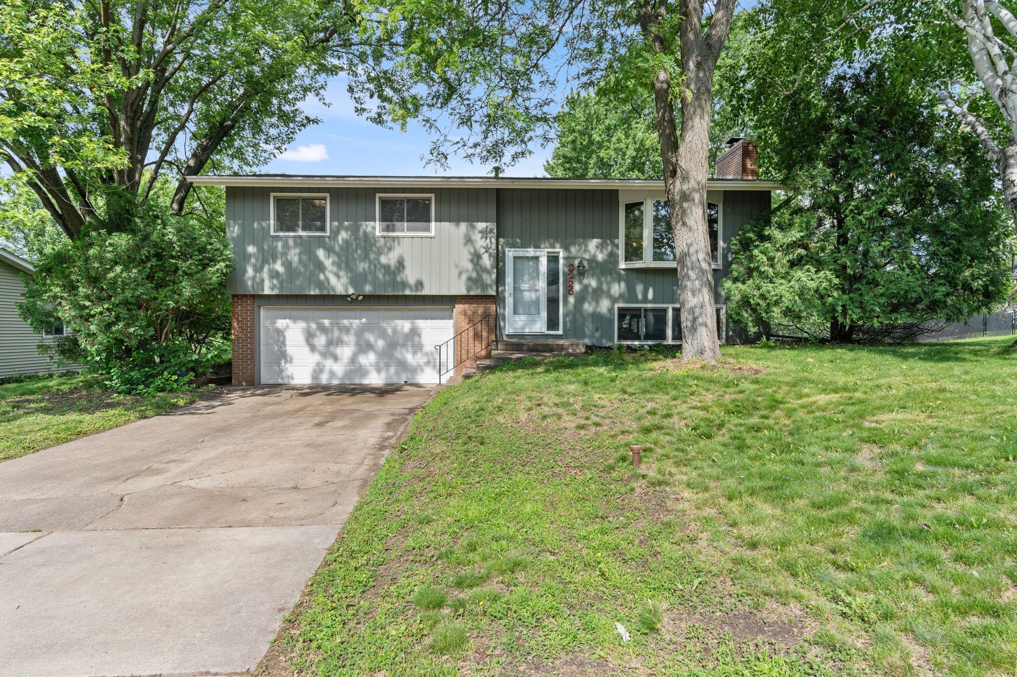 View of Residential at 3225 Hillsboro Avenue, New Hope MN 55427, New Hope - Mike Wilen | Minnesota Team Real Estate