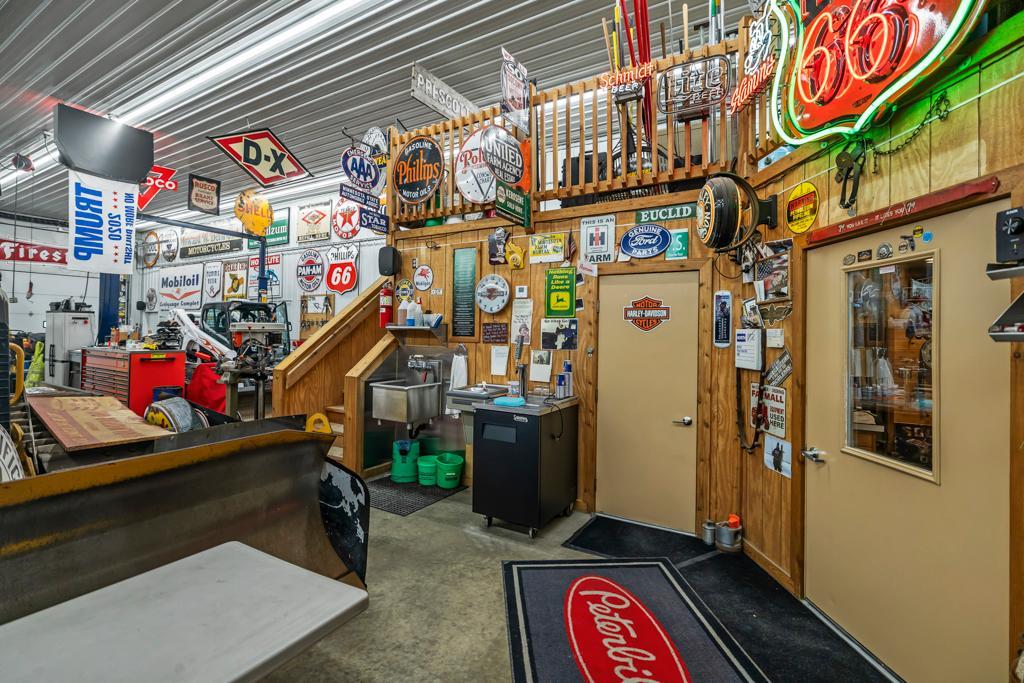 View of Residential at 2511 Carver Avenue, Maplewood MN 55119, Maplewood (44 of 69) - Mike Wilen | Minnesota Team Real Estate