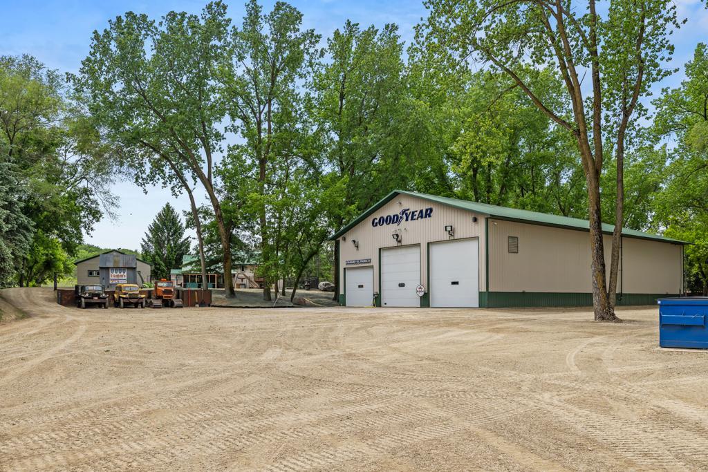 View of Residential at 2511 Carver Avenue, Maplewood MN 55119, Maplewood (39 of 69) - Mike Wilen | Minnesota Team Real Estate