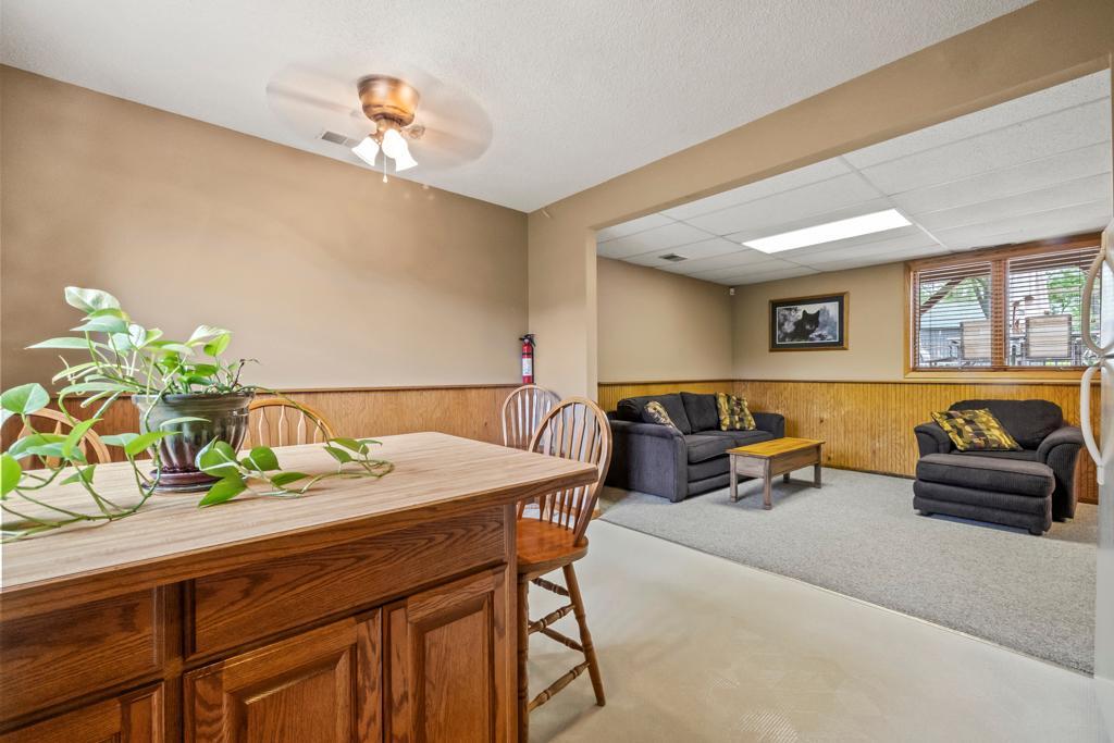 View of Residential at 2511 Carver Avenue, Maplewood MN 55119, Maplewood (35 of 69) - Mike Wilen | Minnesota Team Real Estate