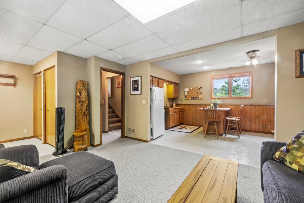 View of Residential at 2511 Carver Avenue, Maplewood MN 55119, Maplewood (31 of 69) - Mike Wilen | Minnesota Team Real Estate